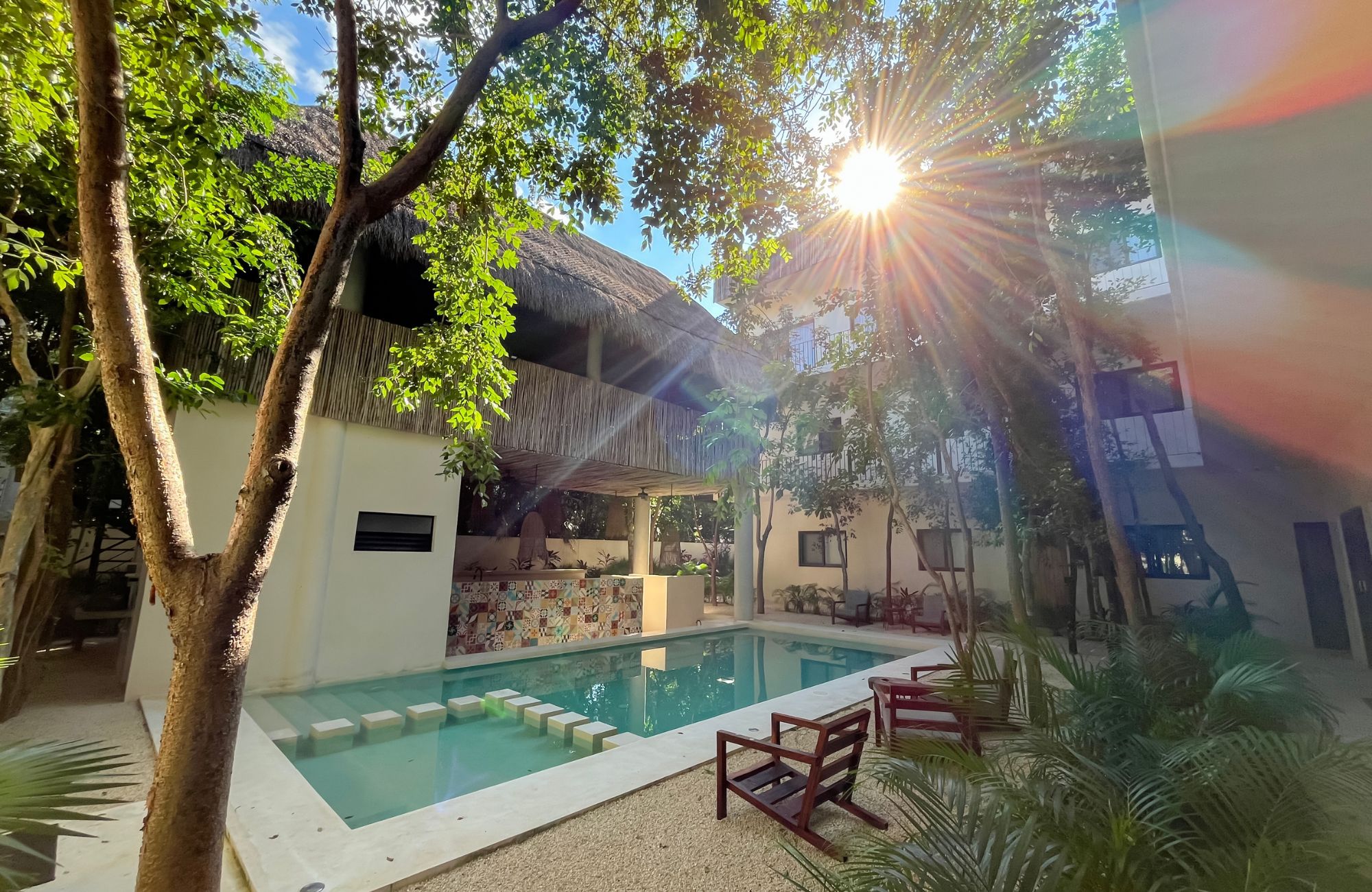 Penthouse in green building with solar panels, luxury common areas, concierge, gym, jacuzzi, 10 minutes from the beach, in Tulum, la veleta,
