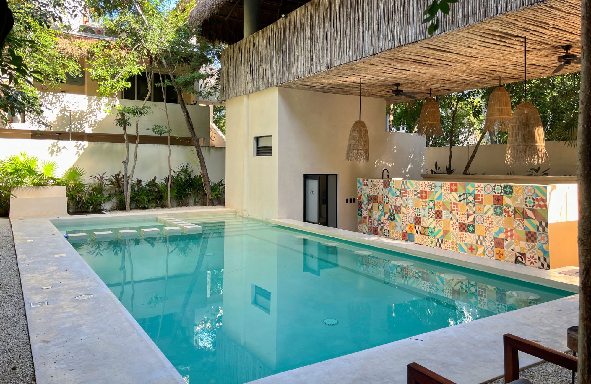 Penthouse in green building with solar panels, luxury common areas, concierge, gym, jacuzzi, 10 minutes from the beach, in Tulum, la veleta,