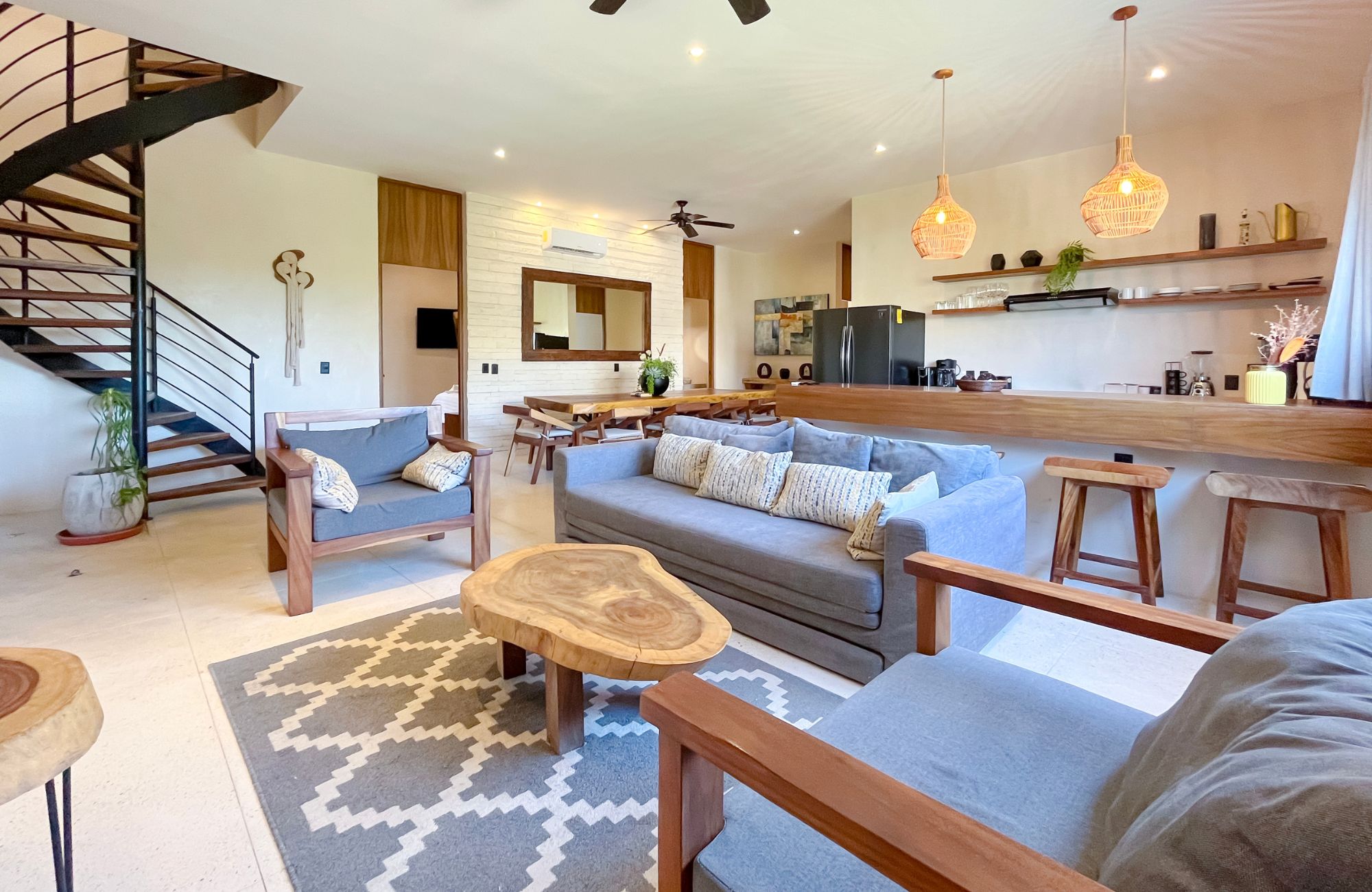 Penthouse in green building with solar panels, luxury common areas, concierge, gym, jacuzzi, 10 minutes from the beach, in Tulum, la veleta,