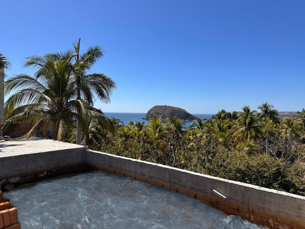 Ocean view villa, beach access, pool, for sale, Punta Santa Cruz, Huatulco.