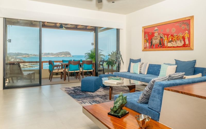 Reduced Price Oceanfront penthouse with beach access, for sale in Arrocito, Huatulco.