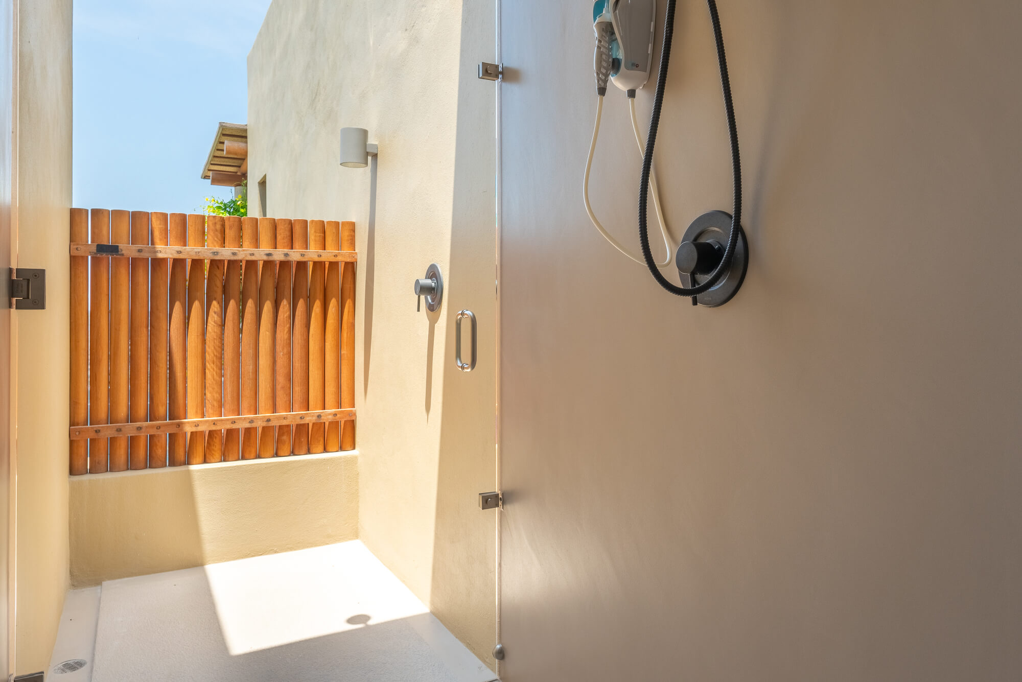 Oceanfront penthouse with private rooftop for sale, Sotavento, La Entrega Beach, Huatulco