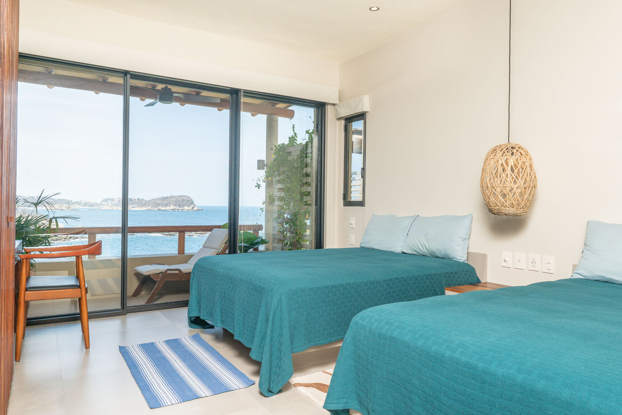 Oceanfront penthouse with private rooftop for sale, Sotavento, La Entrega Beach, Huatulco