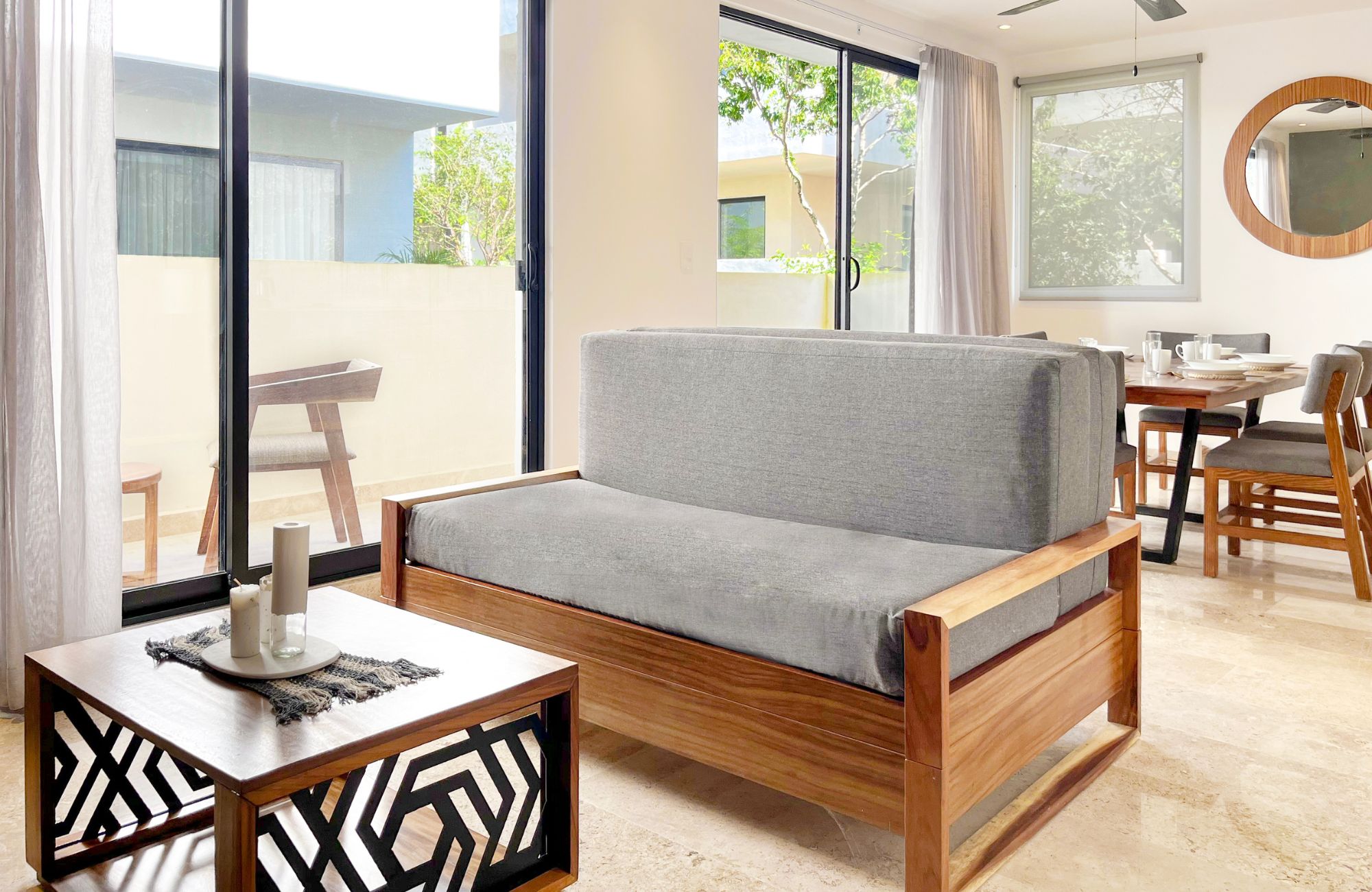 Departamento con alberca para adultos y bar en rooftop, alberca para ni&ntilde;os, spa, co-working, gimnasio, en pre-venta, Aldea Zama, Tulum.