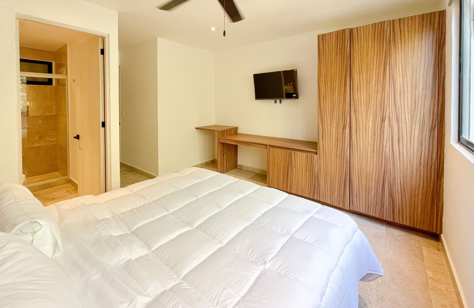 Departamento con alberca para adultos y bar en rooftop, alberca para ni&ntilde;os, spa, co-working, gimnasio, en pre-venta, Aldea Zama, Tulum.