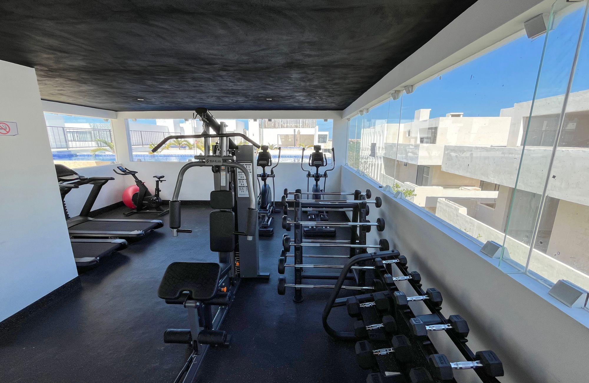 Departamento con alberca para adultos y bar en rooftop, alberca para ni&ntilde;os, spa, co-working, gimnasio, en pre-venta, Aldea Zama, Tulum.