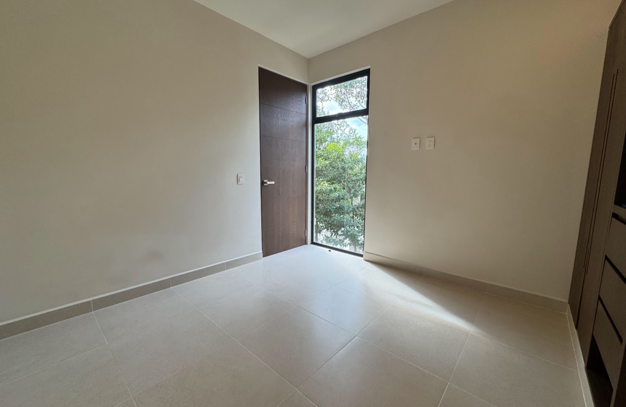 Casa con jard&iacute;n y alberca privada, en venta, Avenida Coba, Tulum