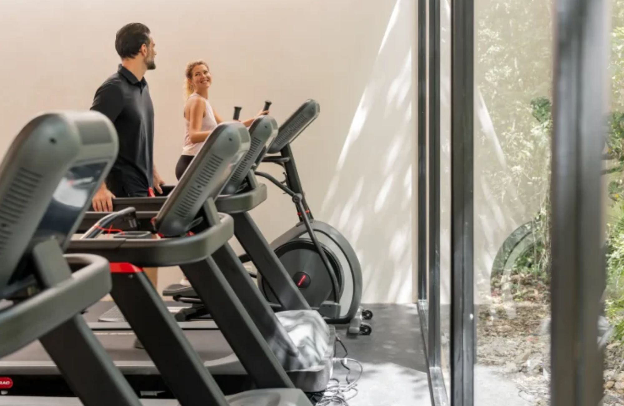 Casa con jard&iacute;n y alberca privada, en venta, Avenida Coba, Tulum