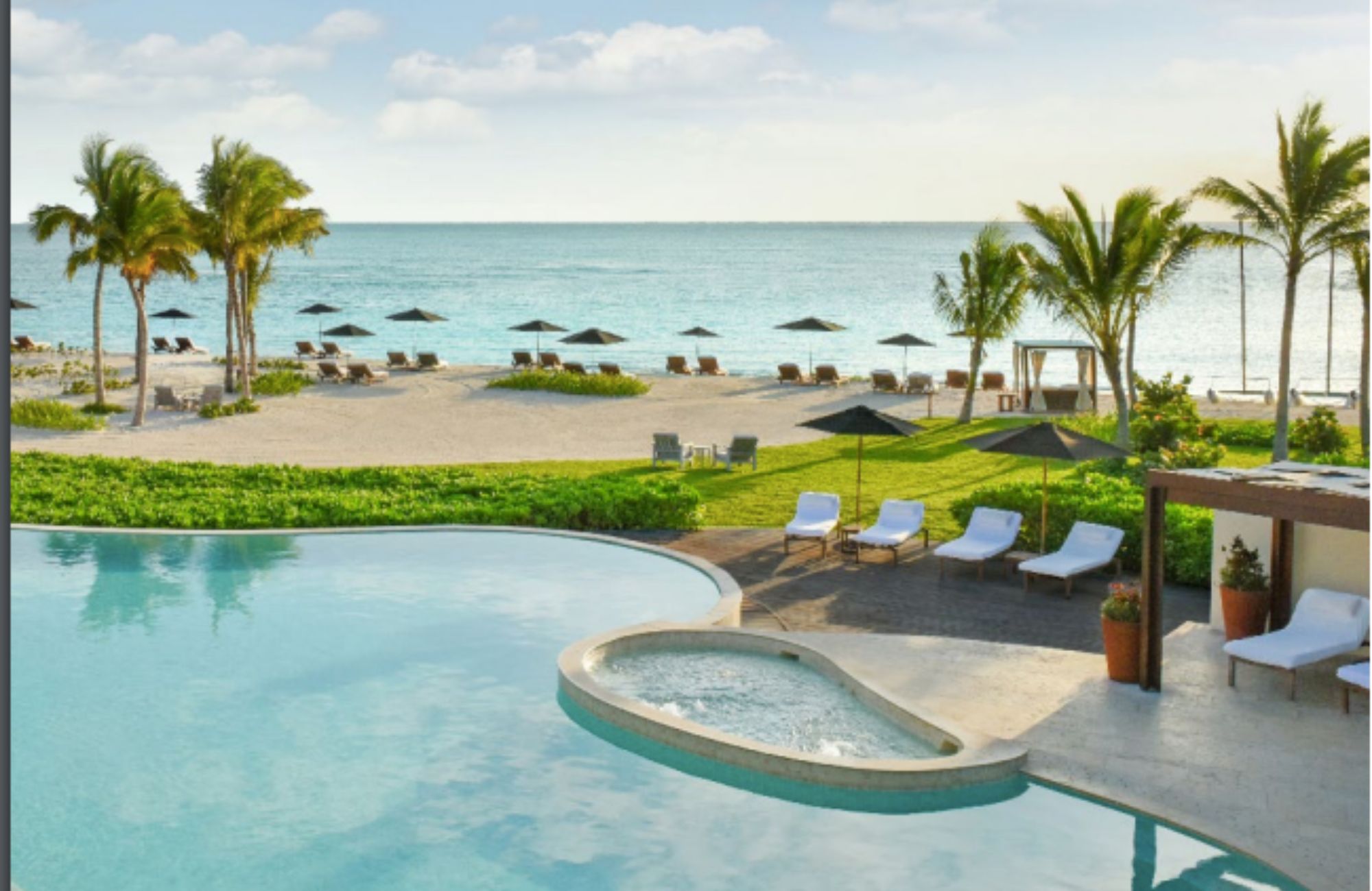 Exclusive apartment with golf course and beach club, for sale, Playa del Carmen