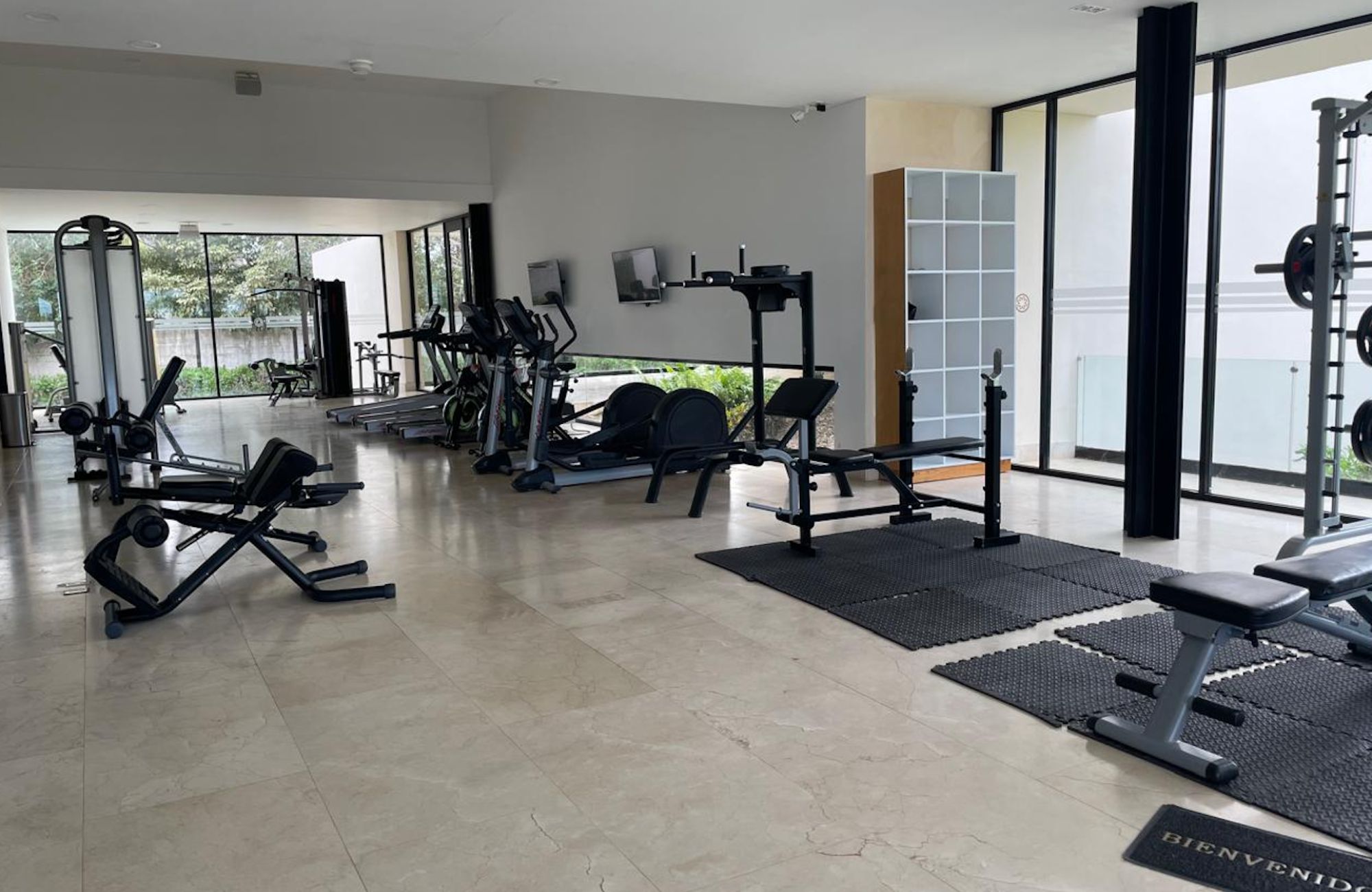 Home with private Pool and Garden, for sale, Country Zone, M&eacute;rida