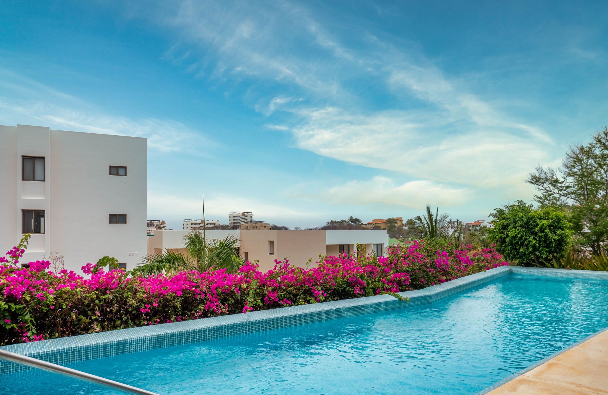 Condo with ocean view, beach club and access to the sea, golf, sports courts, spa and more, pre-construction, sale Huatulco.