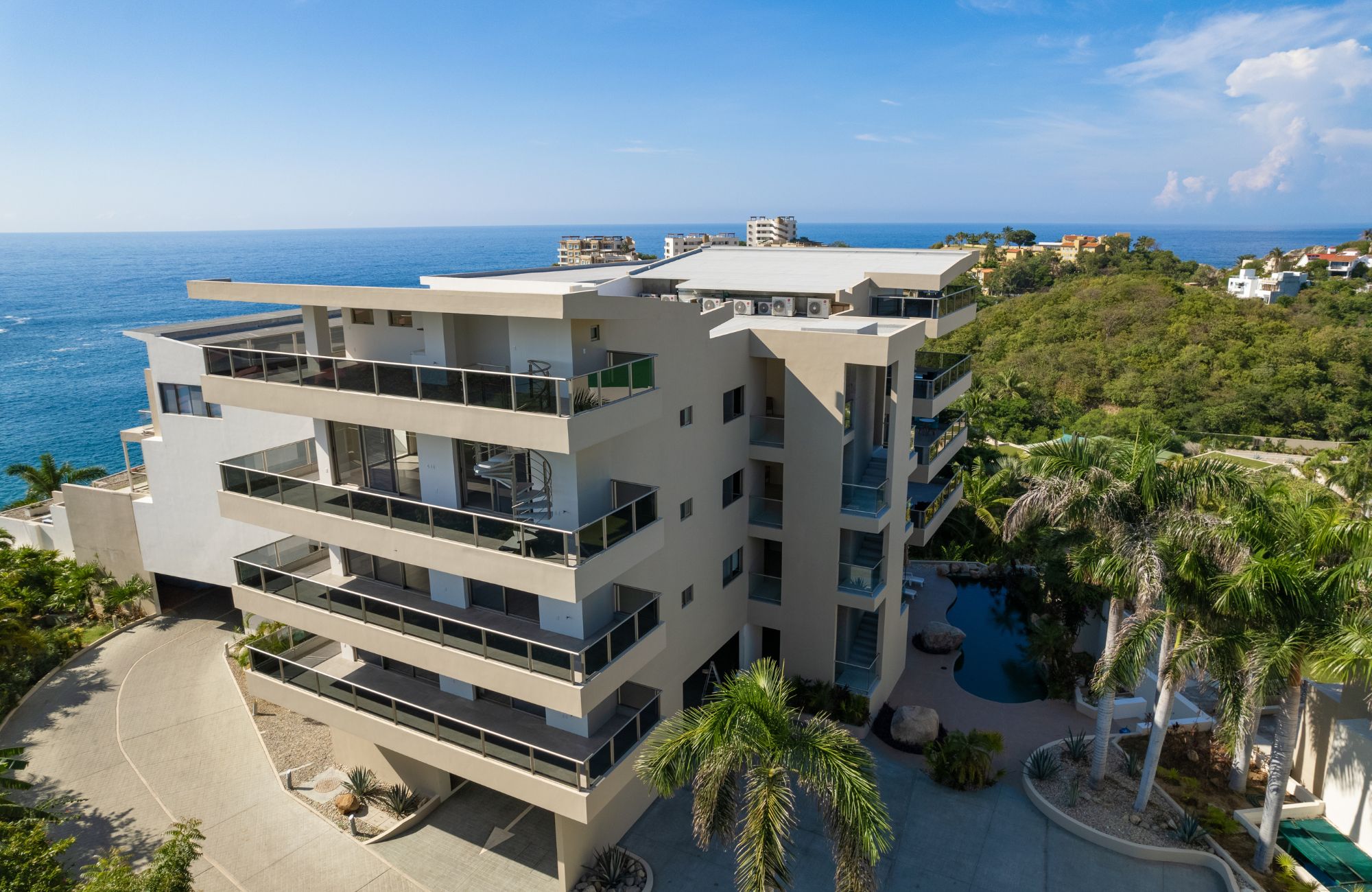 Condo with ocean view, beach club and access to the sea, golf, sports courts, spa and more, pre-construction, sale Huatulco.