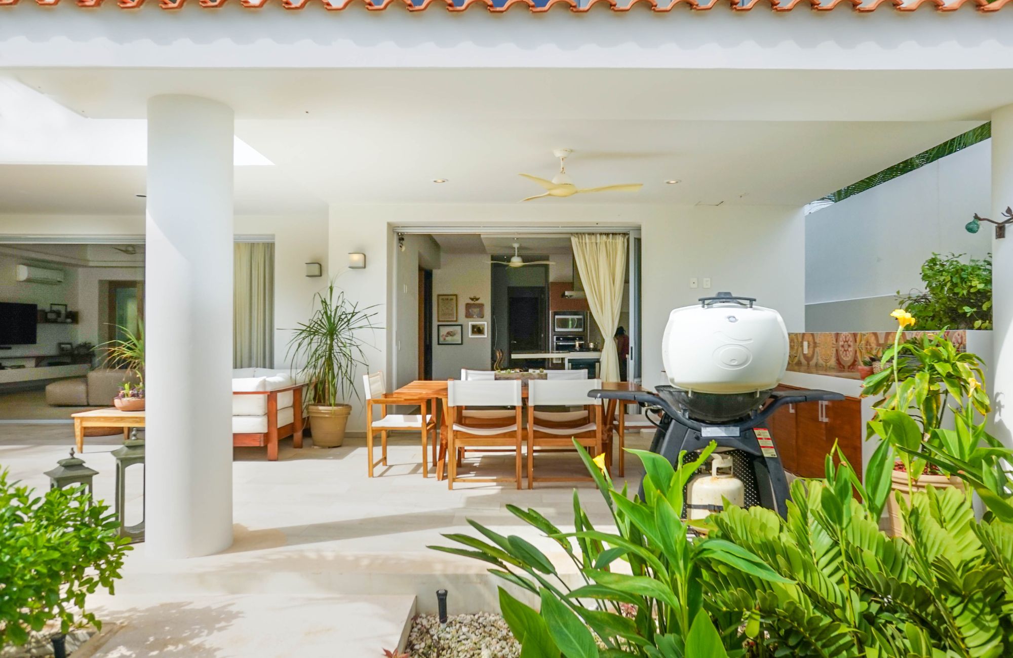 Stylish Waterfront Escape with Pool &ndash; Puerto Aventuras