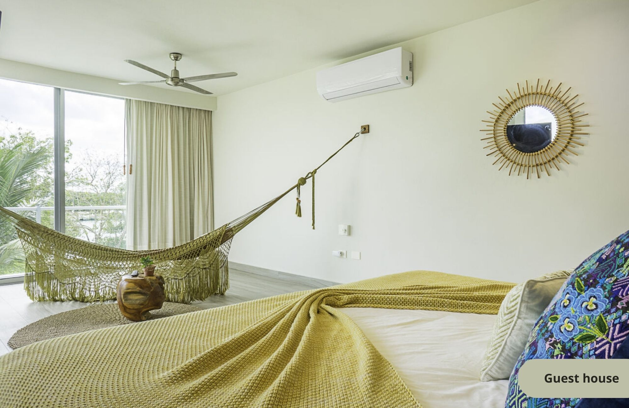 Stylish Waterfront Escape with Pool &ndash; Puerto Aventuras