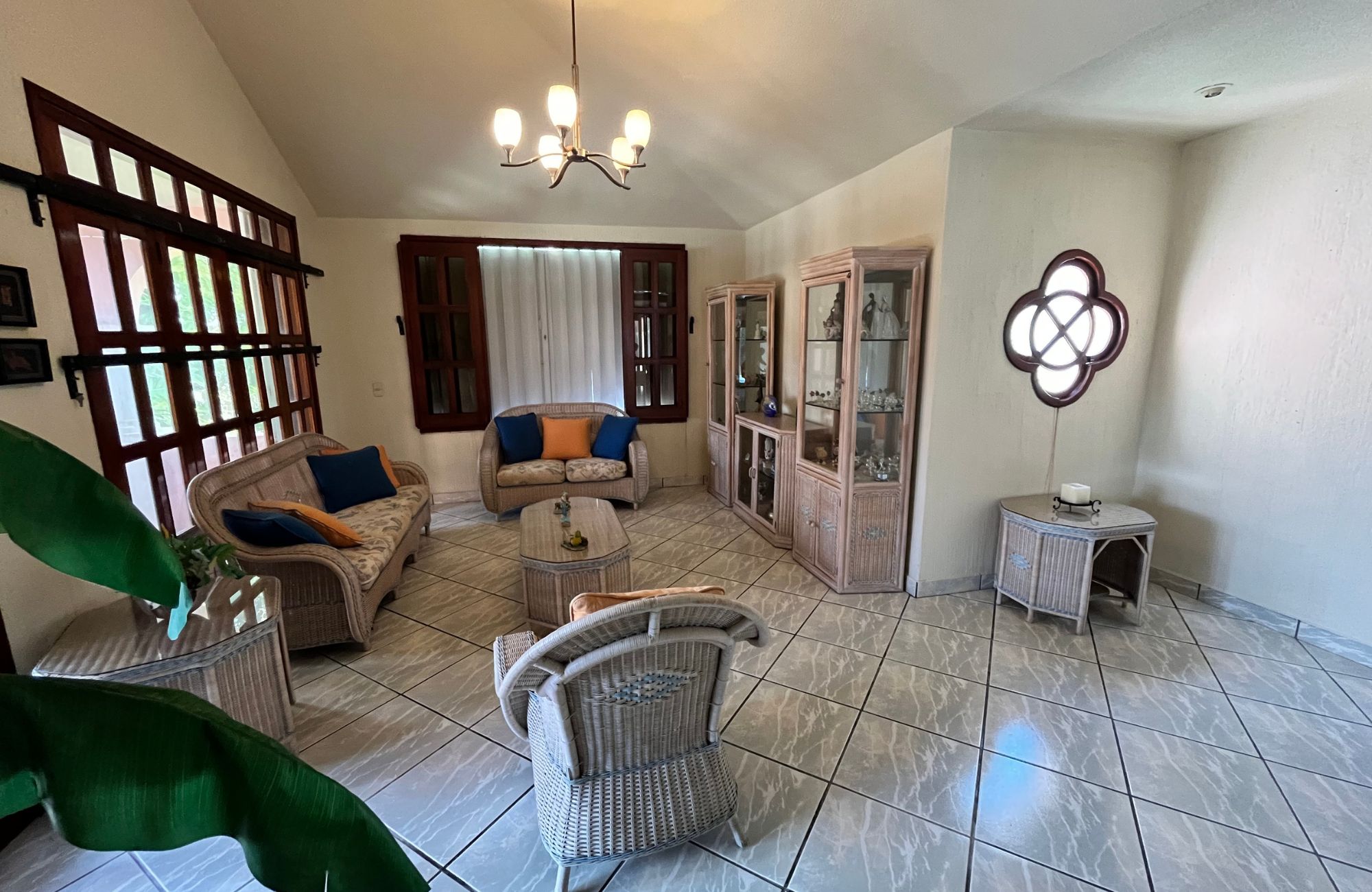 House with spacious garden and private pool for sale, Centro, Cozumel