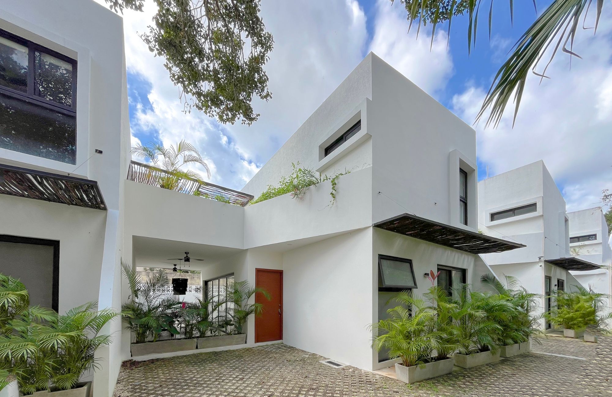 Land in a residential development with a clubhouse, spa, and cenote for sale in Region 11, Tulum.