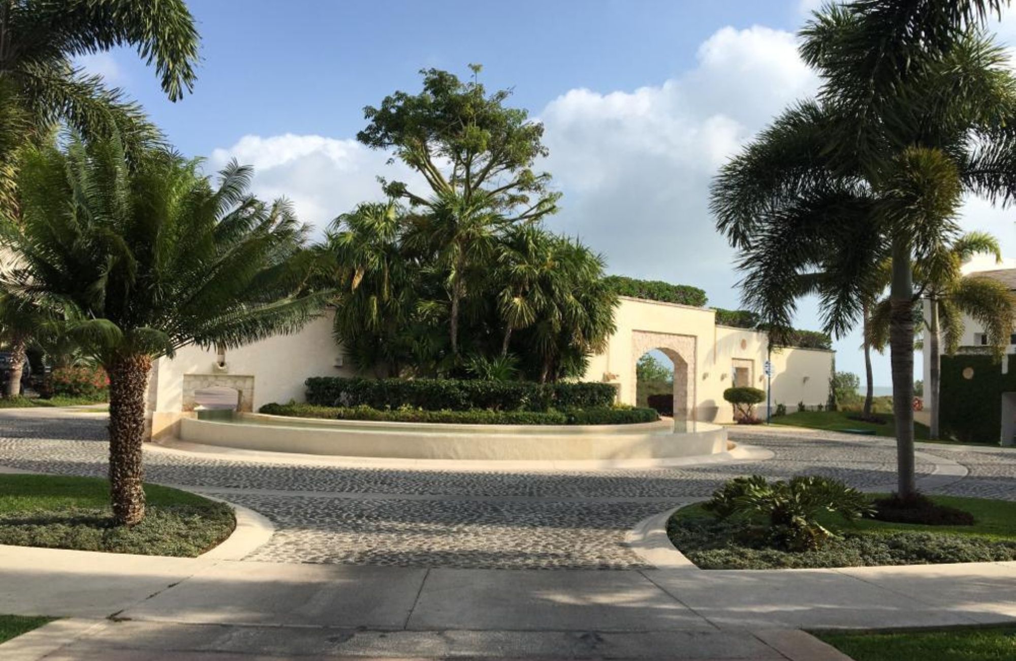 House with Private Pool for Sale, Puerto Canc&uacute;n, Canc&uacute;n