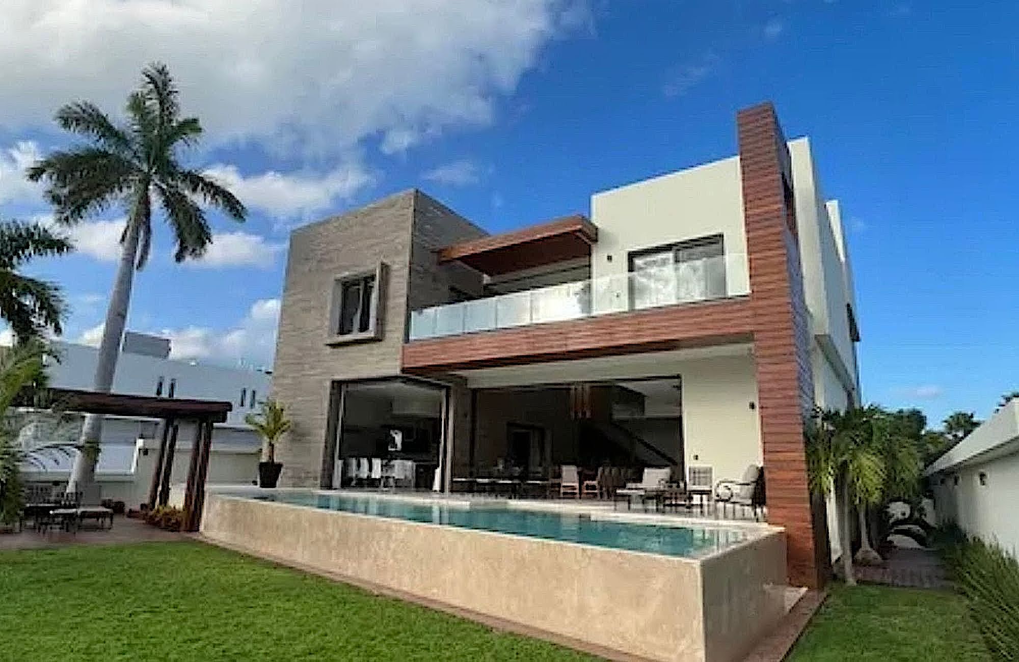 House with Private Pool for Sale, Puerto Canc&uacute;n, Canc&uacute;n