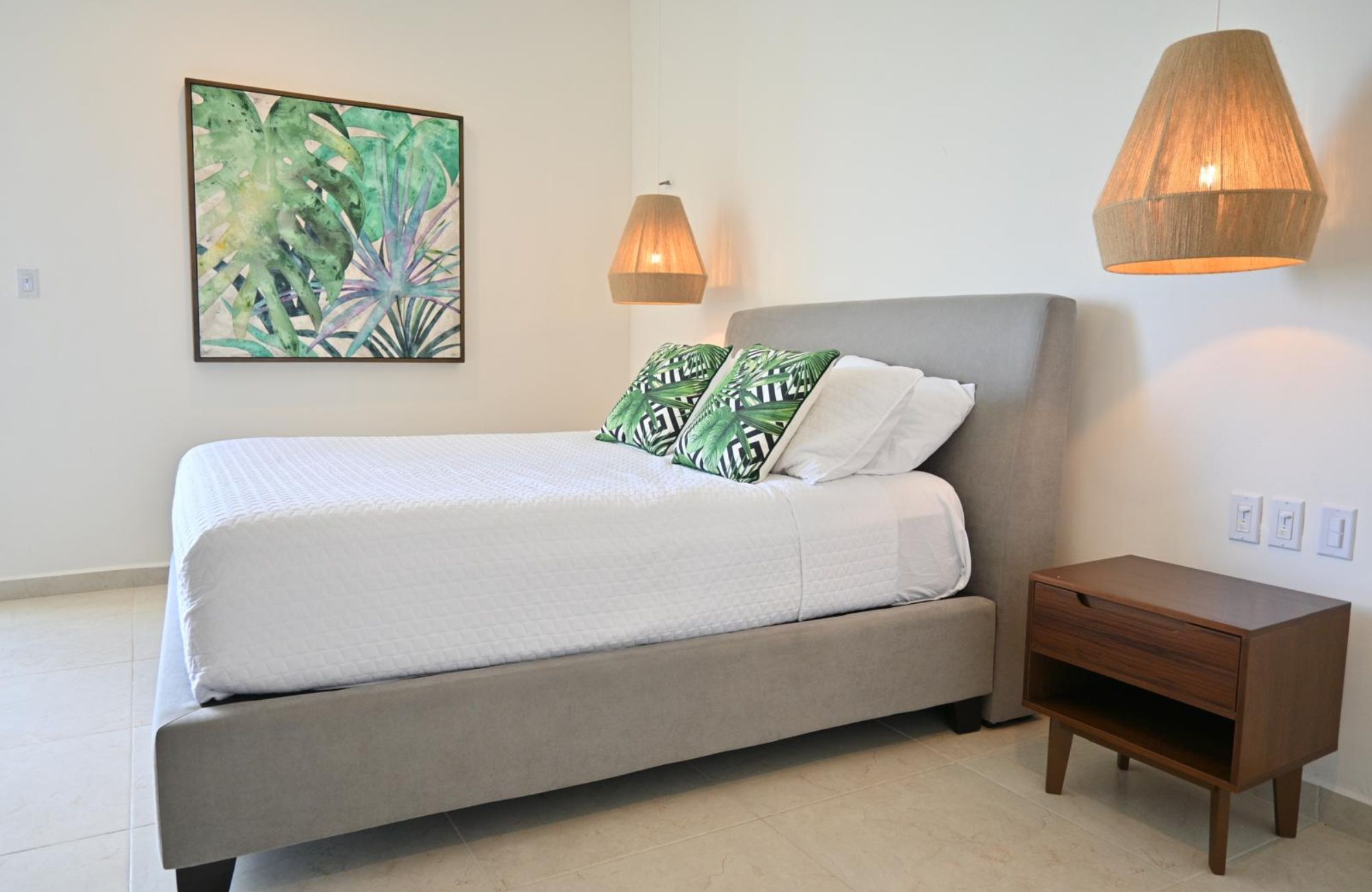 Oceanfront Condo with Common Pool and Rooftop for Sale in Telchac, Yucat&aacute;n