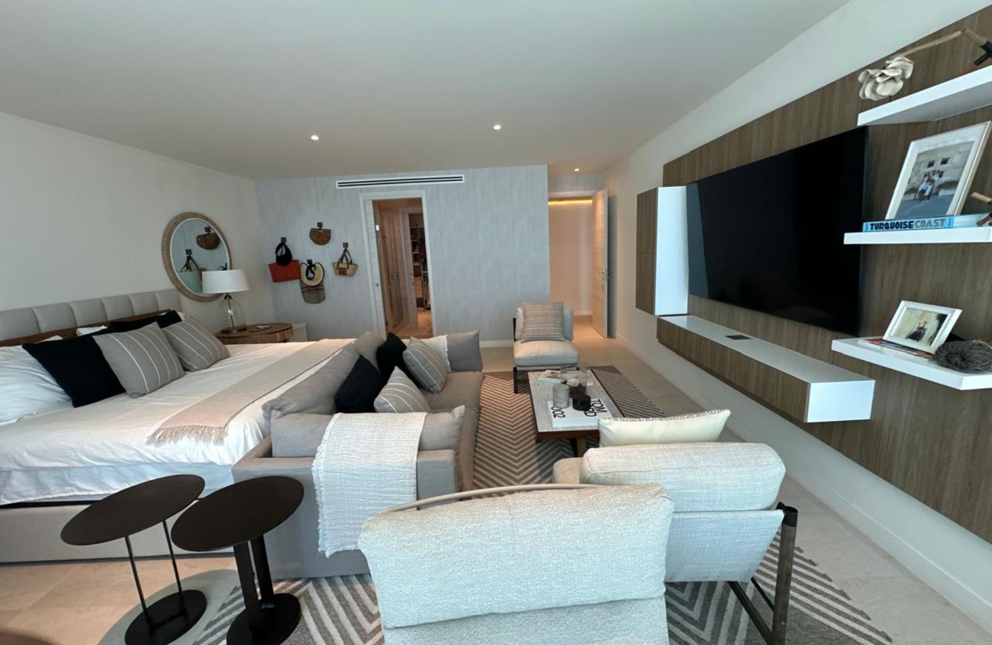 Luxury penthouse with studio and Nichupt&eacute; Lagoon views, Hotel Zone Canc&uacute;n