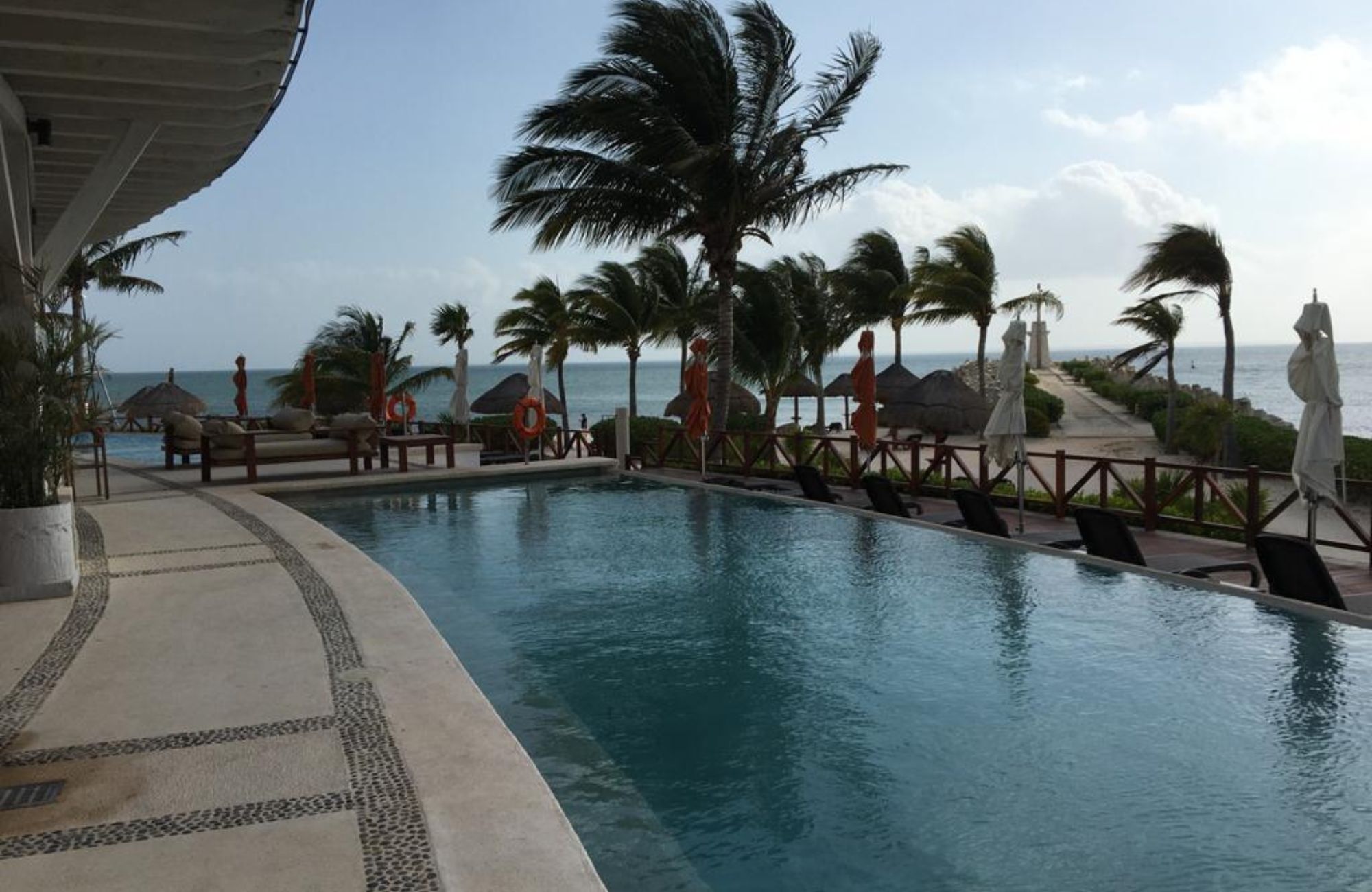 Hermoso departamento con vista al mar y la marina, con amenidades: alberca infinity, spa, gimnasio, area lounge, salon de eventos, lobby