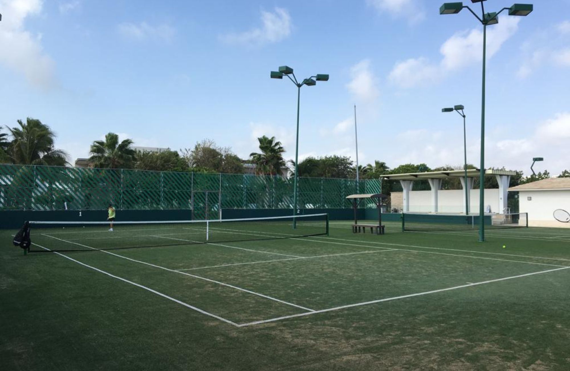 Hermoso departamento con vista al mar y la marina, con amenidades: alberca infinity, spa, gimnasio, area lounge, salon de eventos, lobby