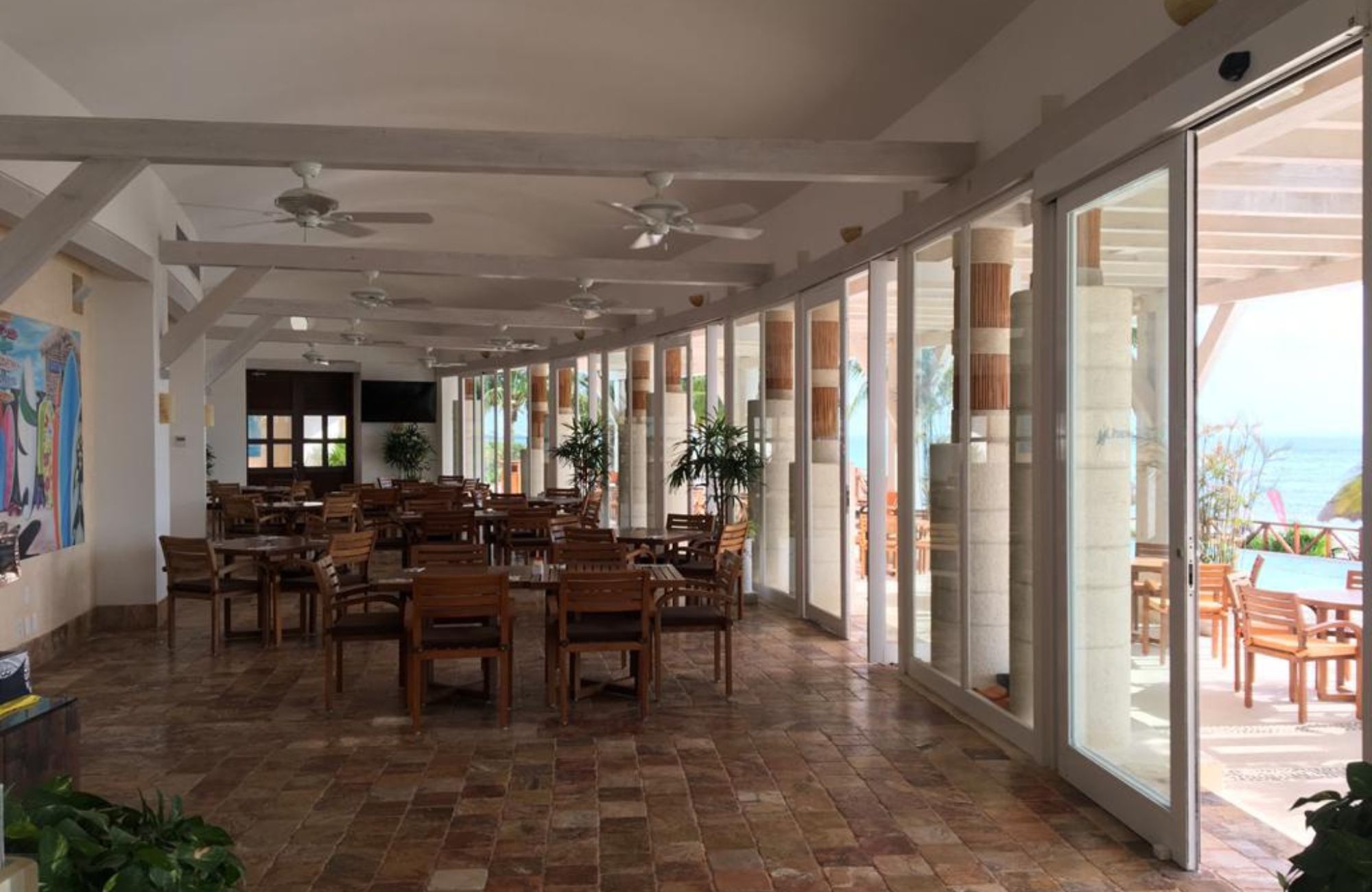 Hermoso departamento con vista al mar y la marina, con amenidades: alberca infinity, spa, gimnasio, area lounge, salon de eventos, lobby