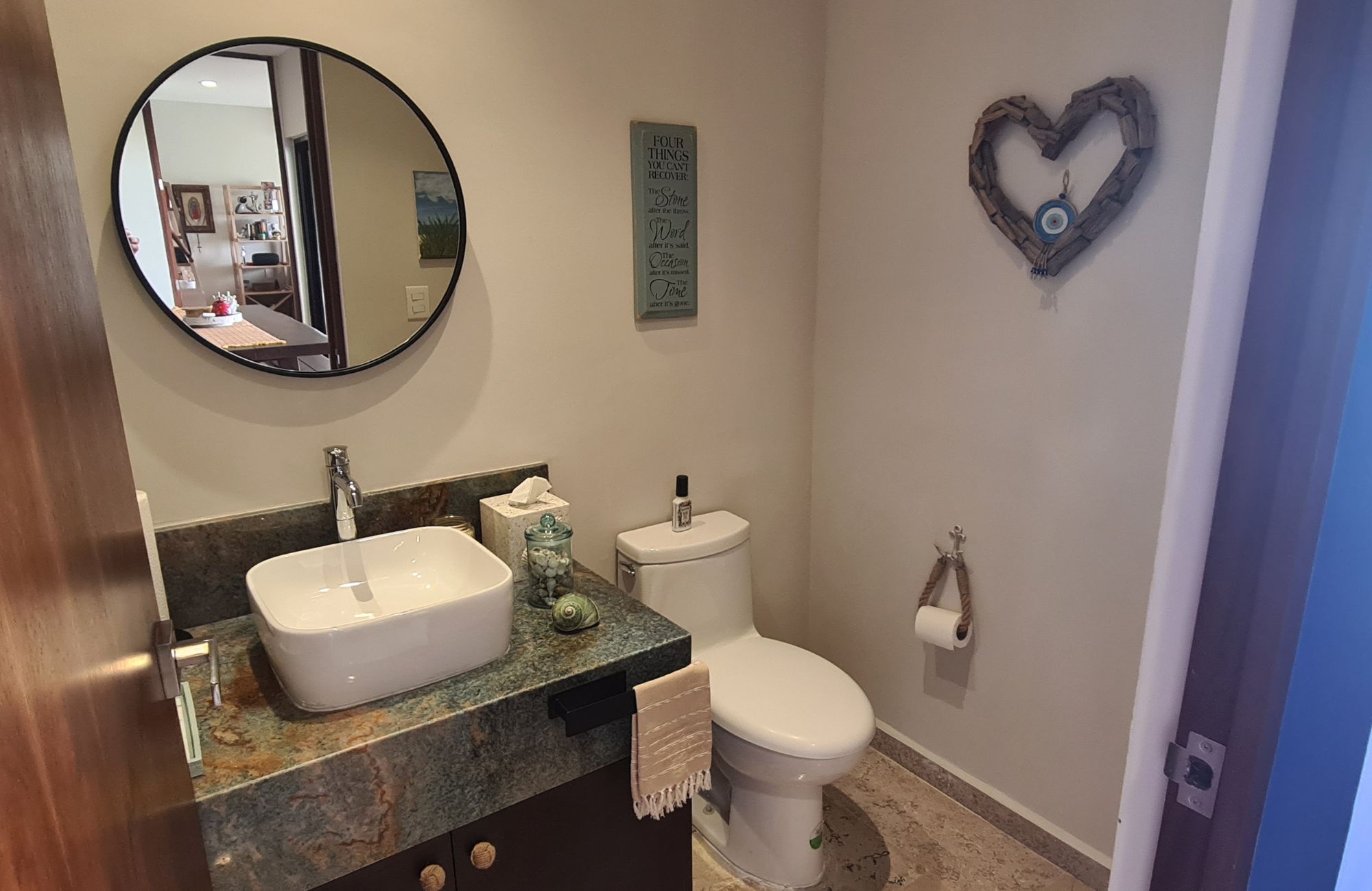 Apartment with amenities for the whole family, 25 amenities, for sale Merida, North Zone.