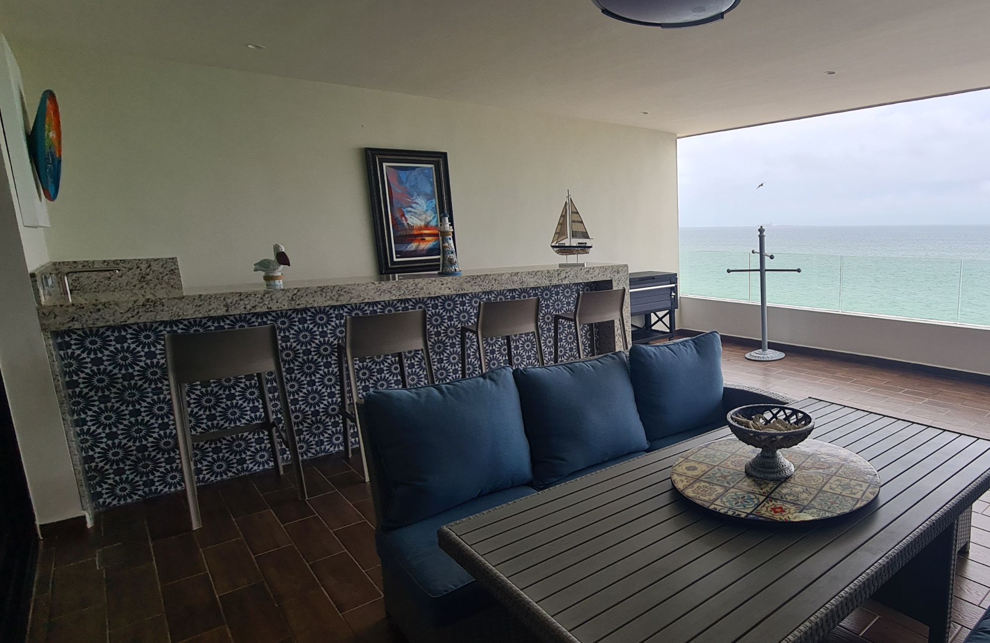 Apartment with amenities for the whole family, 25 amenities, for sale Merida, North Zone.