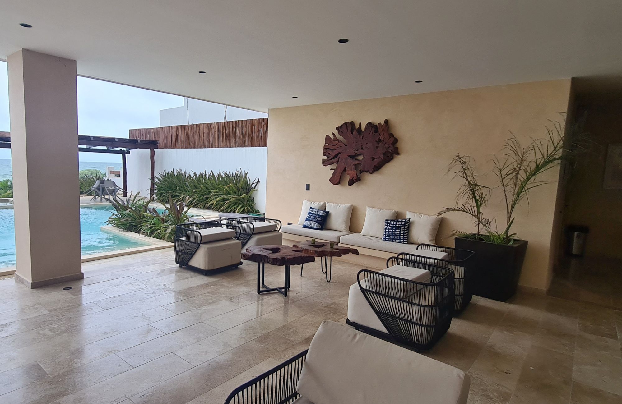 Apartment with amenities for the whole family, 25 amenities, for sale Merida, North Zone.