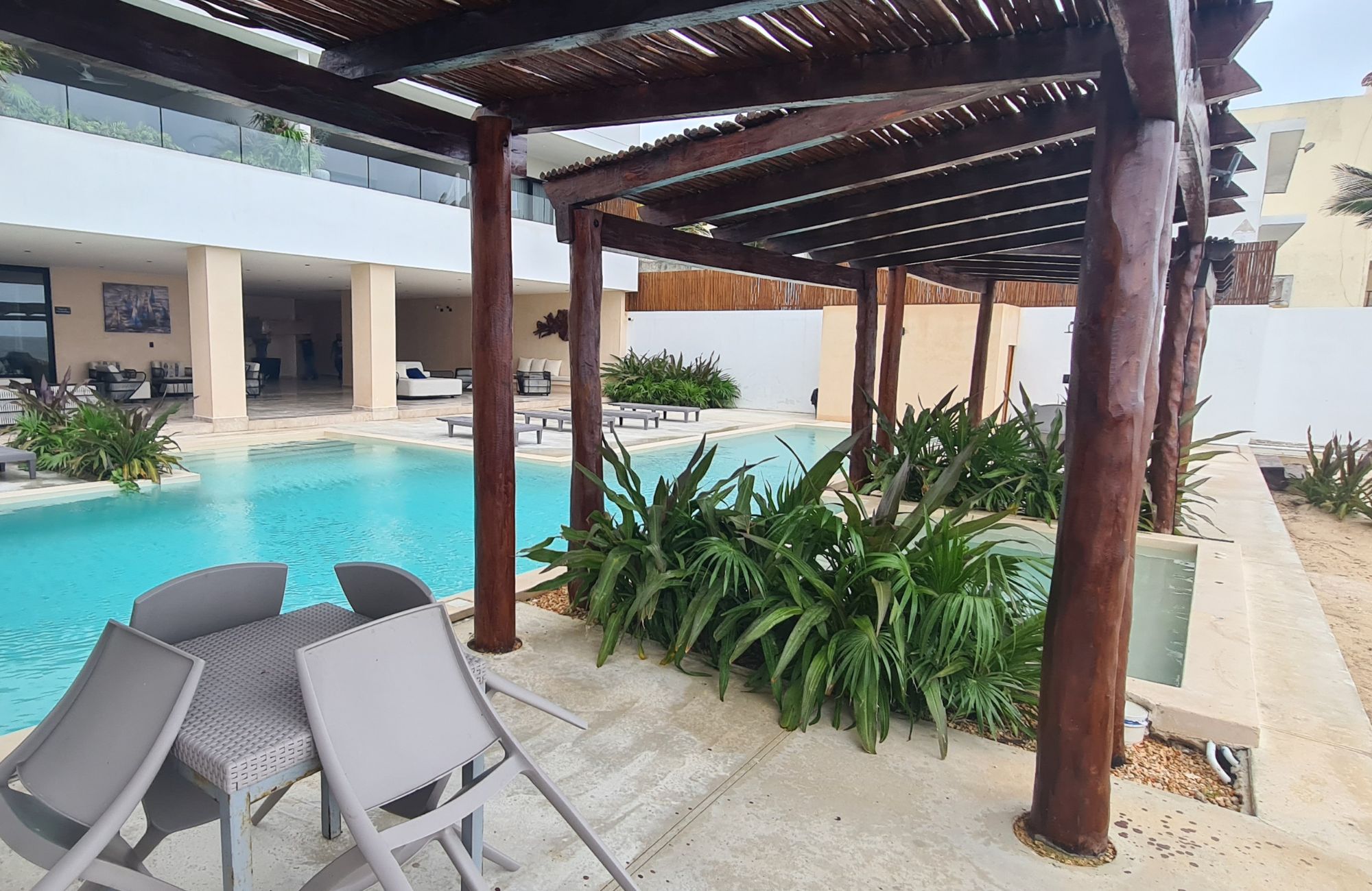 Apartment with amenities for the whole family, 25 amenities, for sale Merida, North Zone.