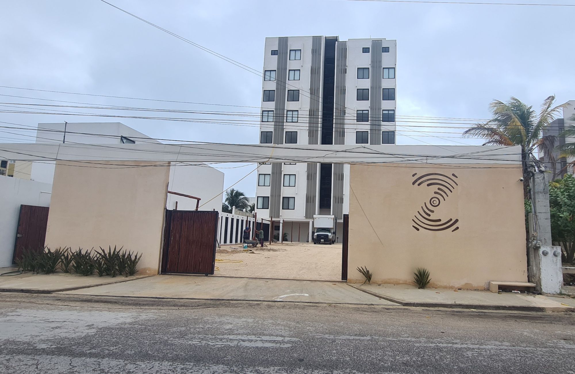 Apartment with amenities for the whole family, 25 amenities, for sale Merida, North Zone.