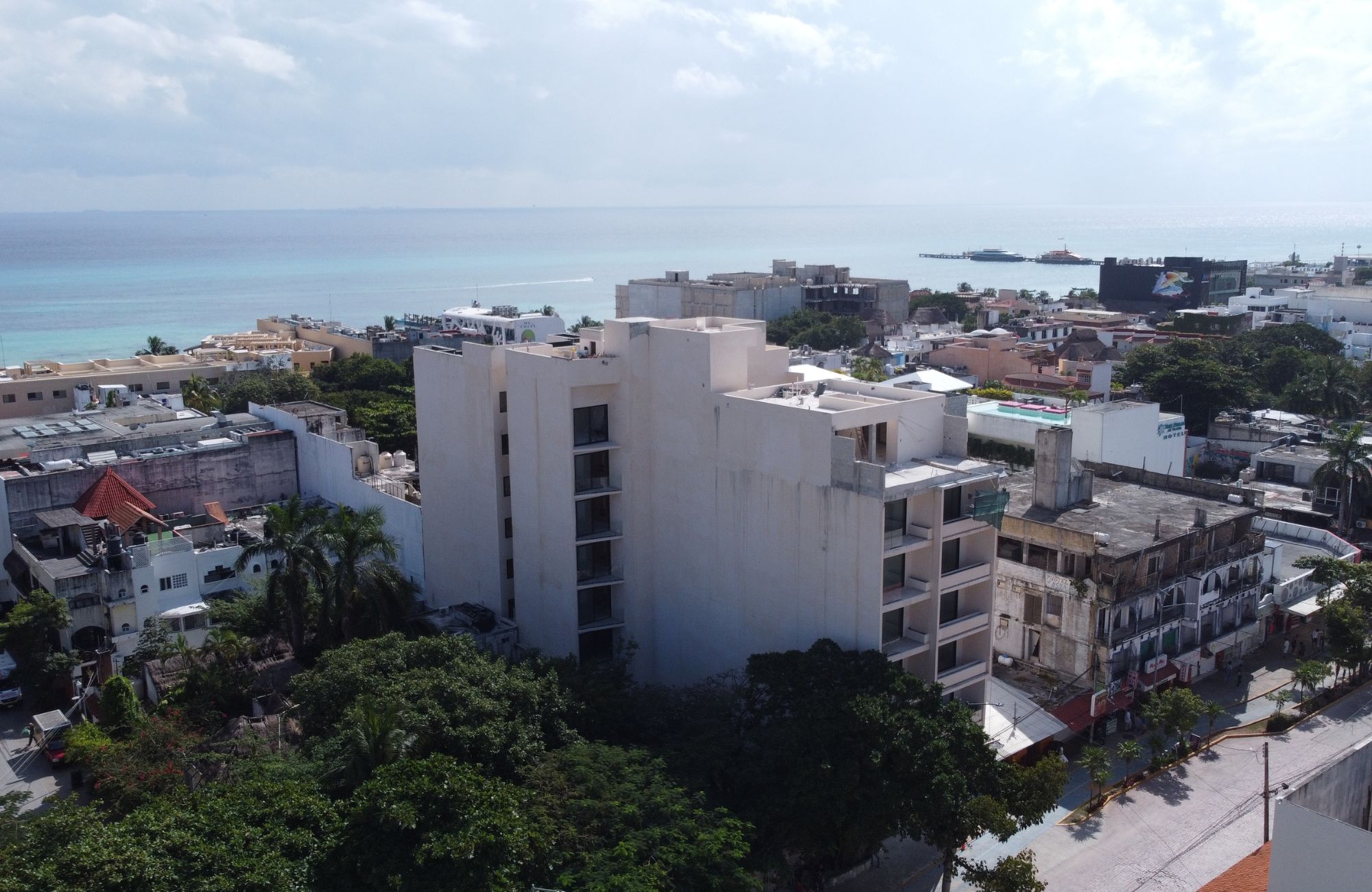 Ocean View Rooftop with Pool, Condo steps from 5th Ave. DK05, for Sale, PDC