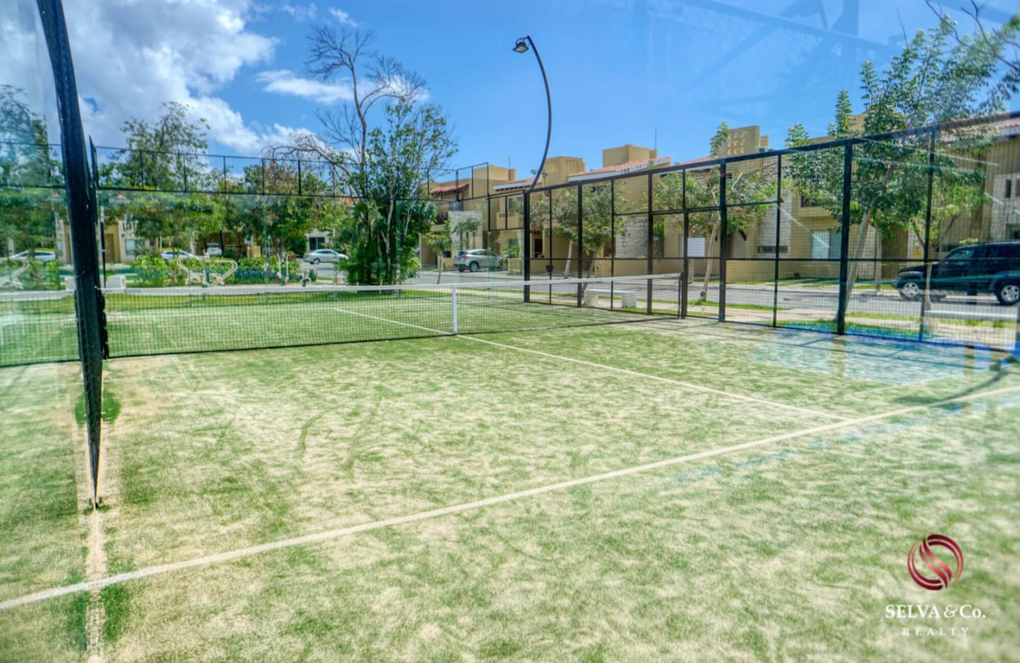 Casa con casa club, alberca, cenote, venta en Allegranza Playa del Carmen