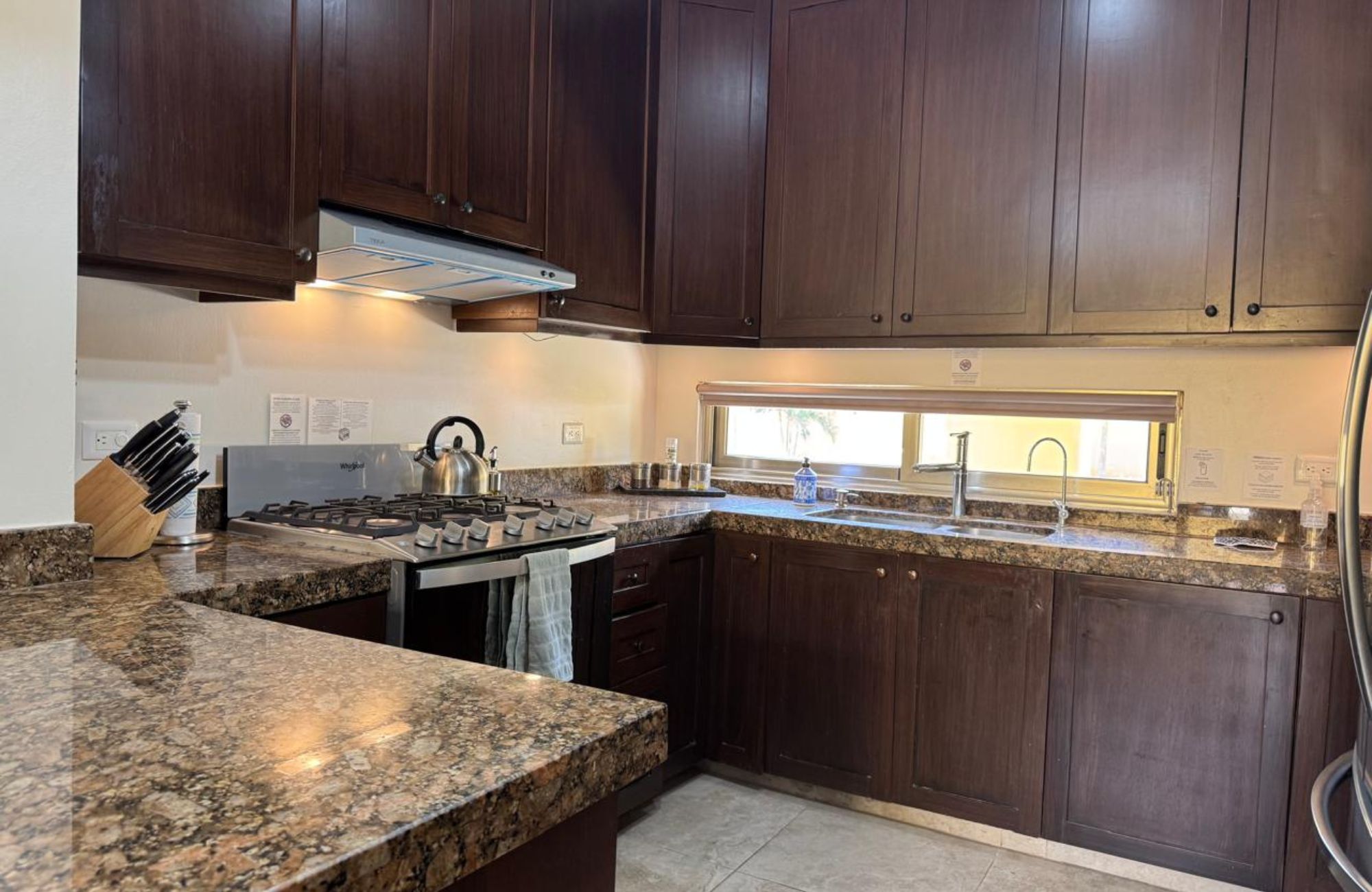 Casa con casa club, alberca, cenote, venta en Allegranza Playa del Carmen