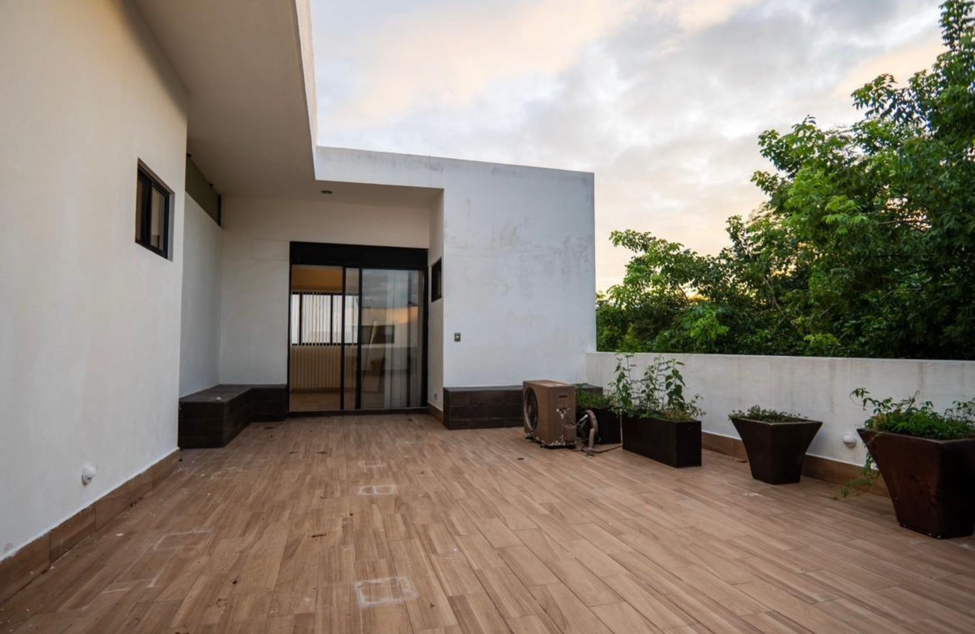 Casa con alberca privada, cava y jard&iacute;n, en venta, Residencial El Origen, M&eacute;rida