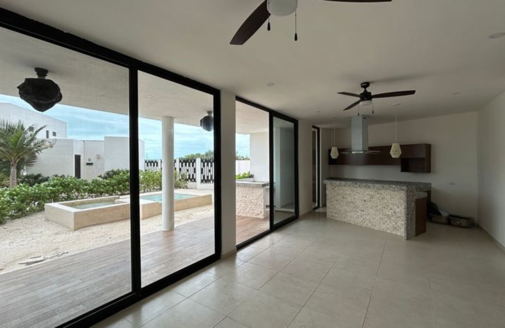 Condo with pool, terrace, service room, pre-sale, North Zone, M&eacute;rida.