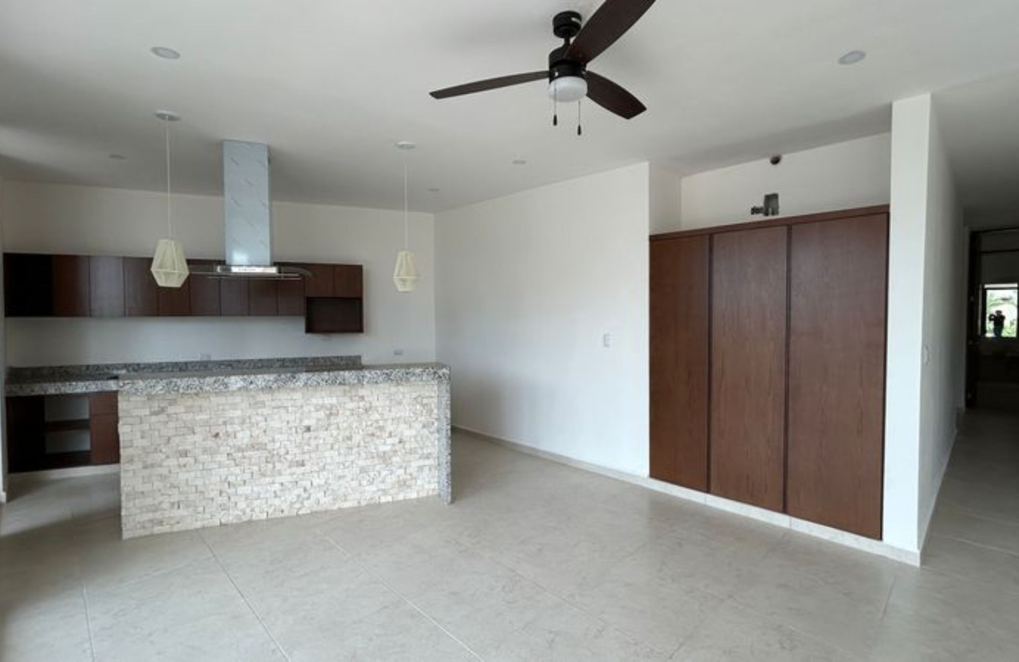 Condo with pool, terrace, service room, pre-sale, North Zone, M&eacute;rida.