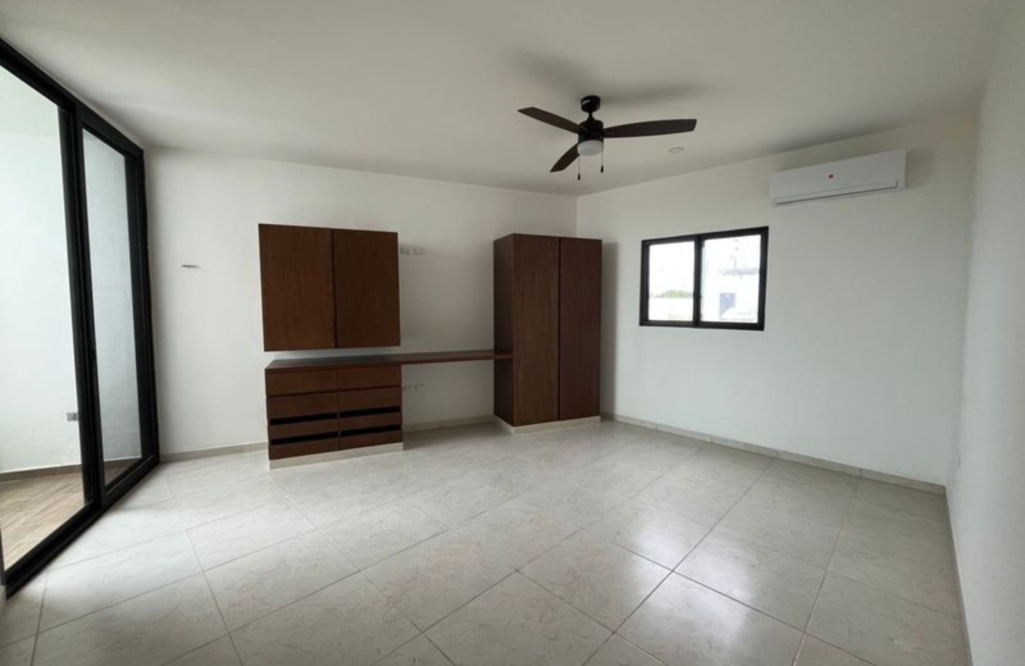 Condo with pool, terrace, service room, pre-sale, North Zone, M&eacute;rida.