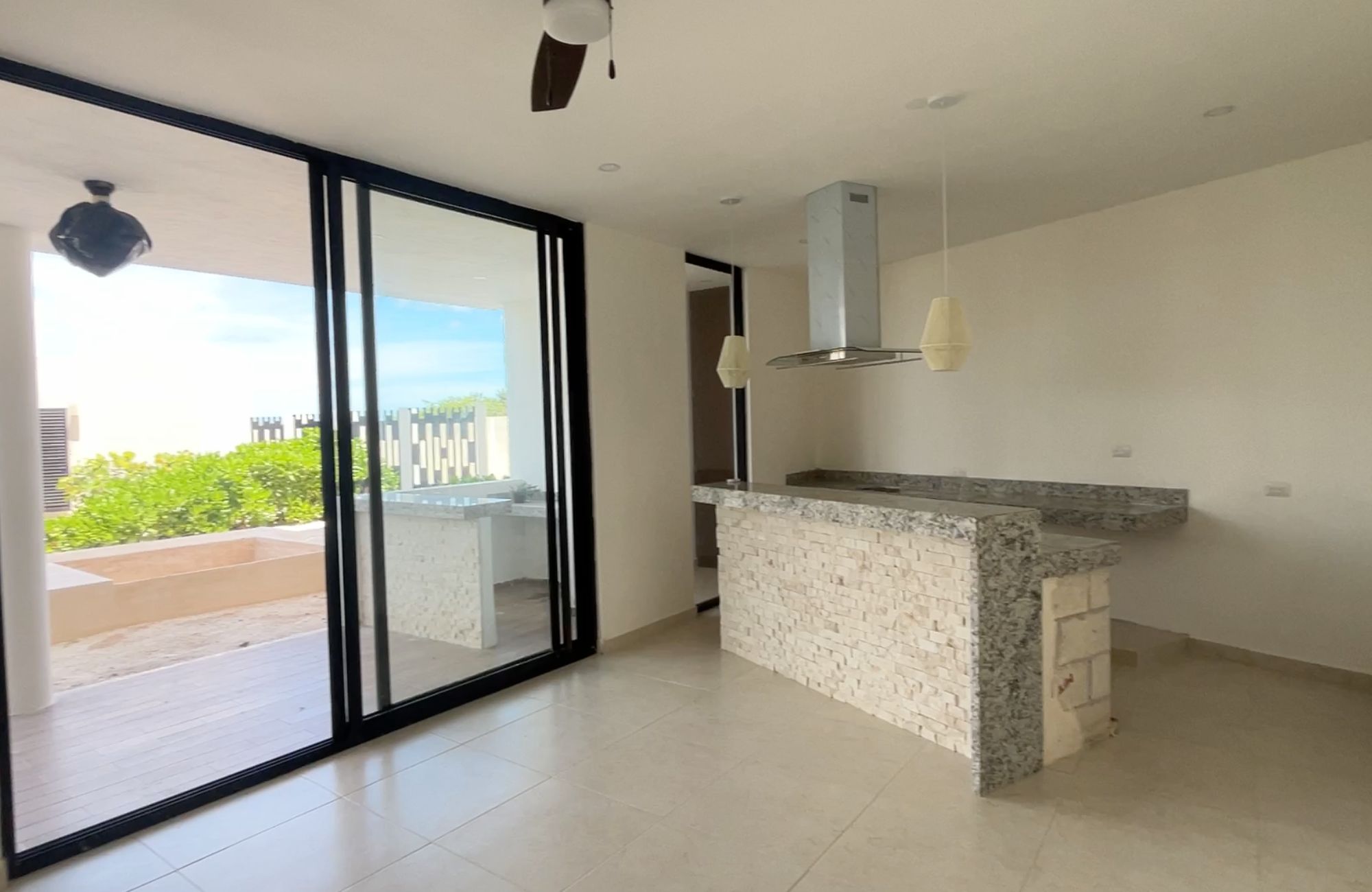 Condo with pool, terrace, service room, pre-sale, North Zone, M&eacute;rida.