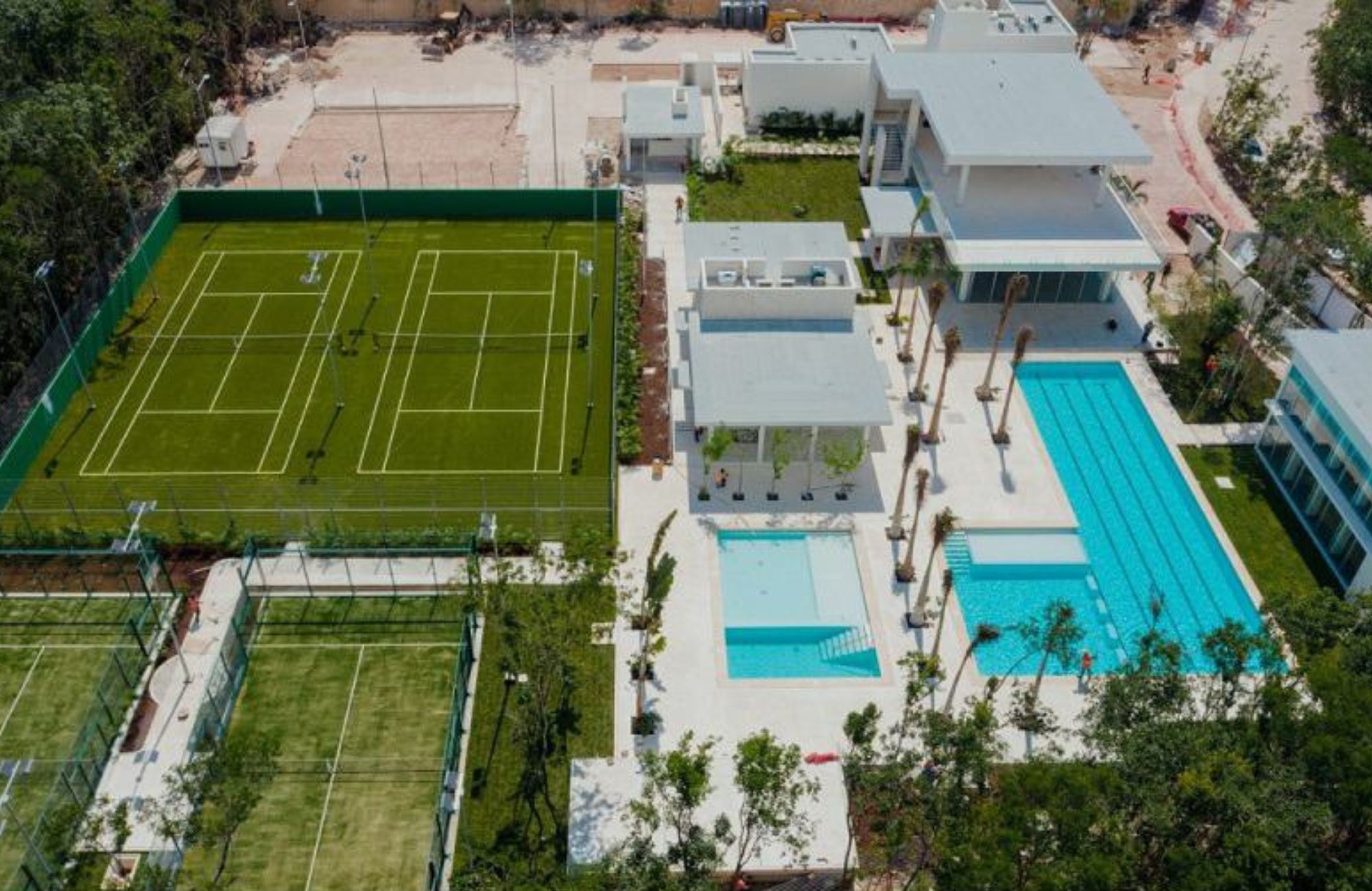 House with garden and private pool, in gated community with amenities for the whole family, for sale, Valenia, Playa del Carmen.