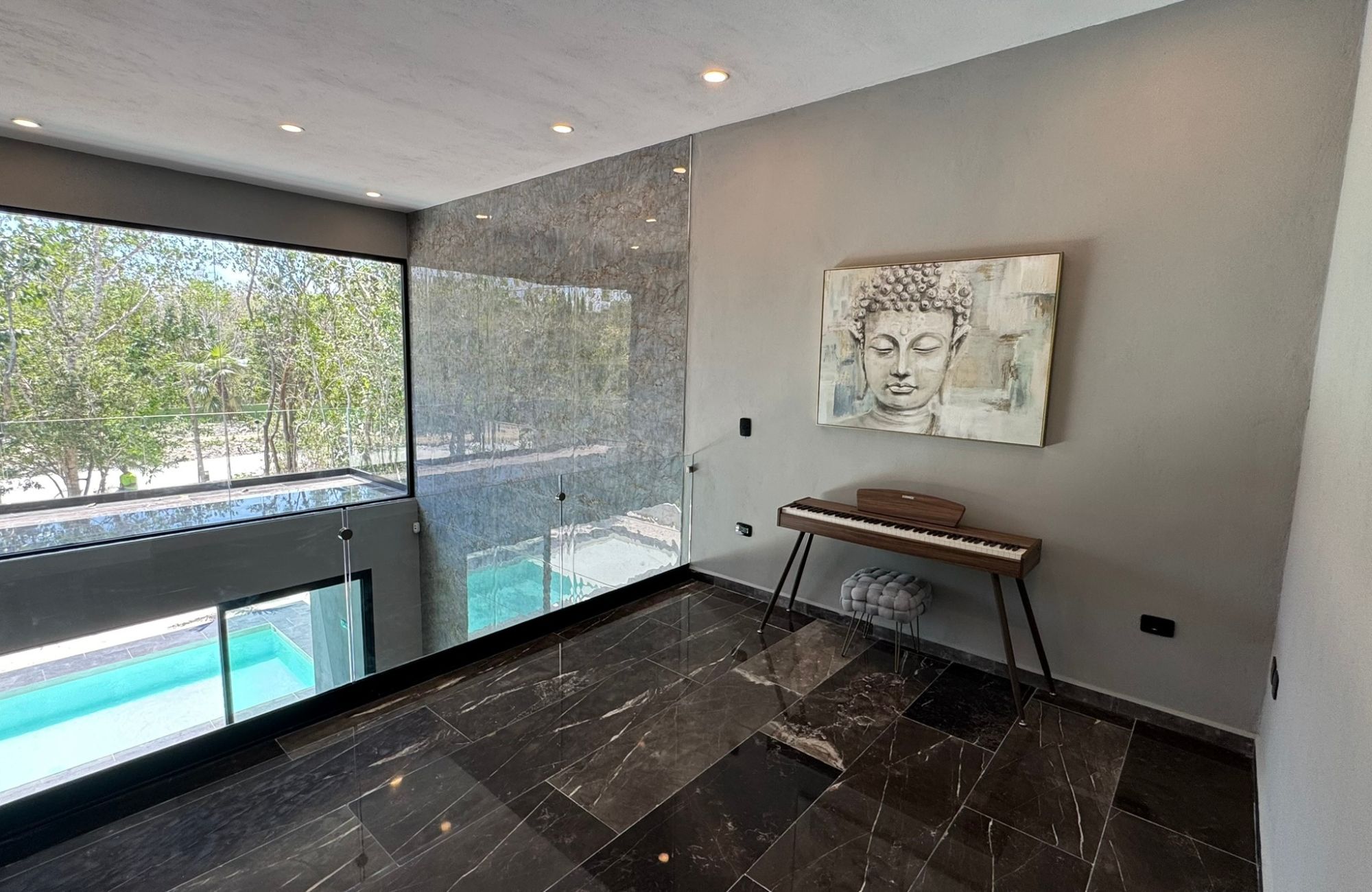 House with private pool, hot tub spa, smart key card, amenities: gym, juice and coffee bar, common pool, in Aldea Zama, Tulum for sale.