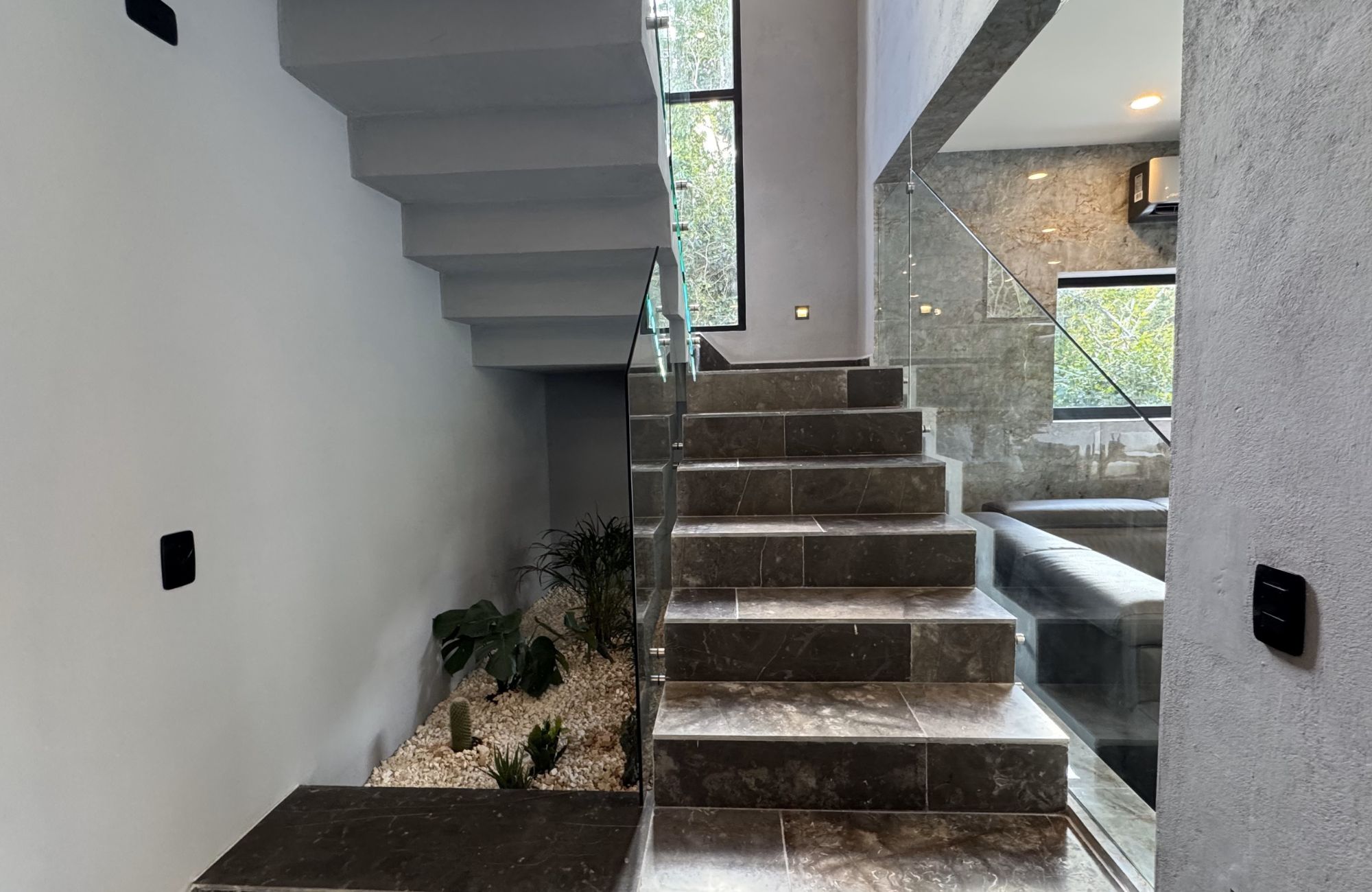 Spacious house with private pool, terrace, patio, bar, cellar. Common areas, zen area, barbecue area, lounge bar.