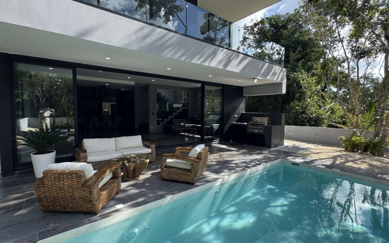 House with Private Pool, Clubhouse, and Beach Club for Sale, Xpu-Ha Tulum