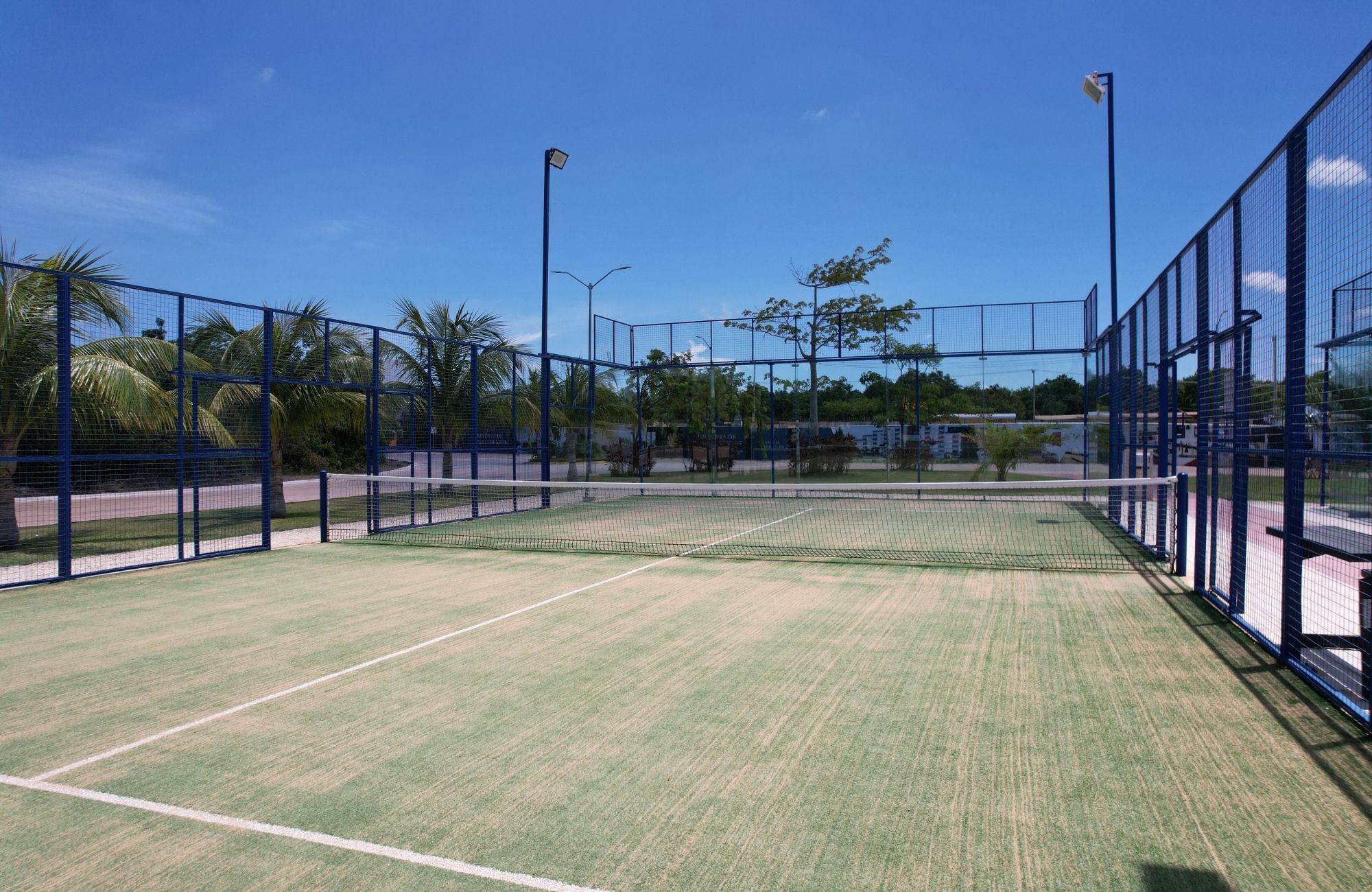 Condo con concierge, cine, spa, gimnasio, sky lounge, restaurante, area de perros y mas amenidades en preconstruccion, venta Cancun.