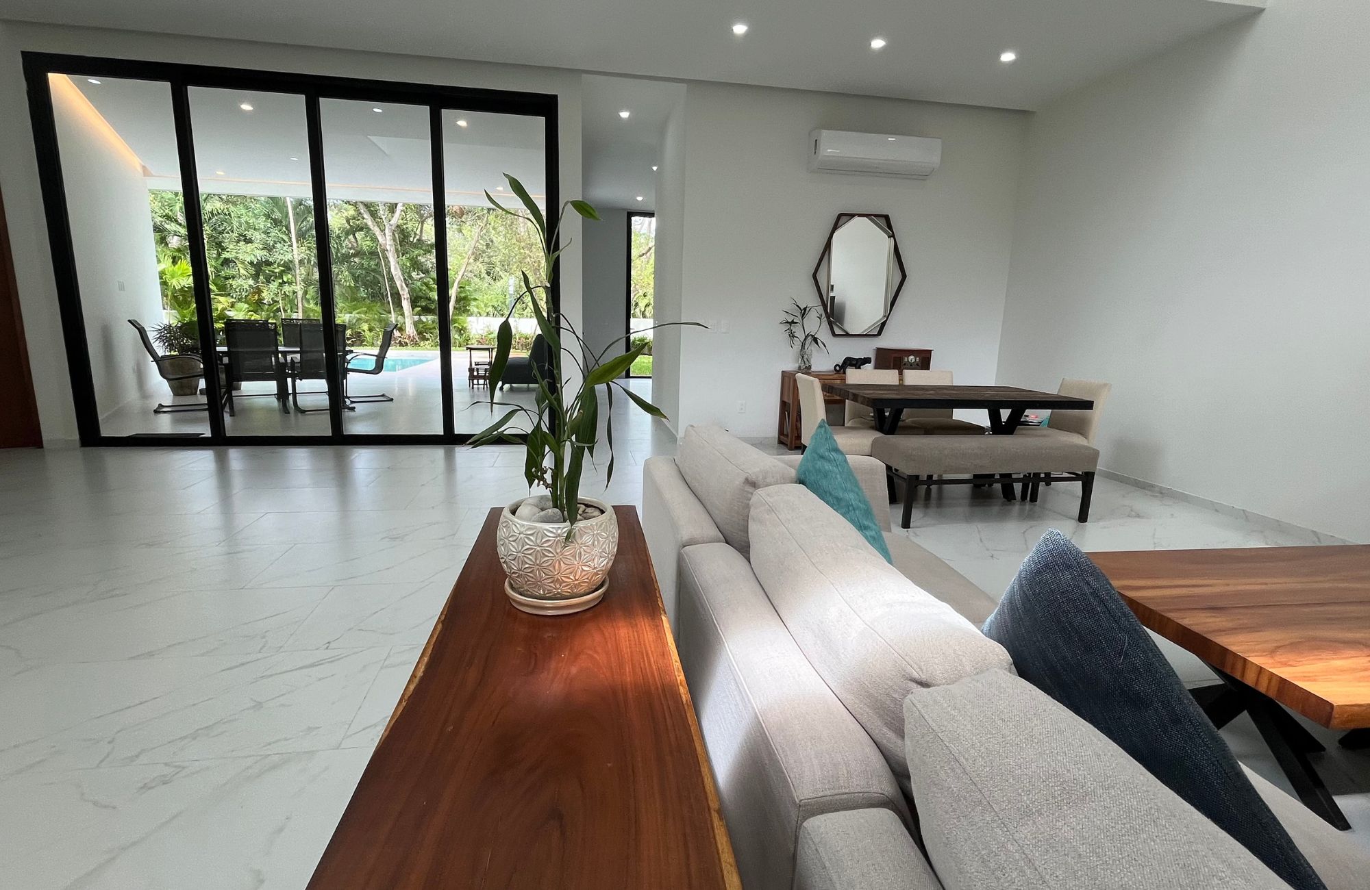 House with studio and private pool for sale, Xpu-ha, Quintana Roo