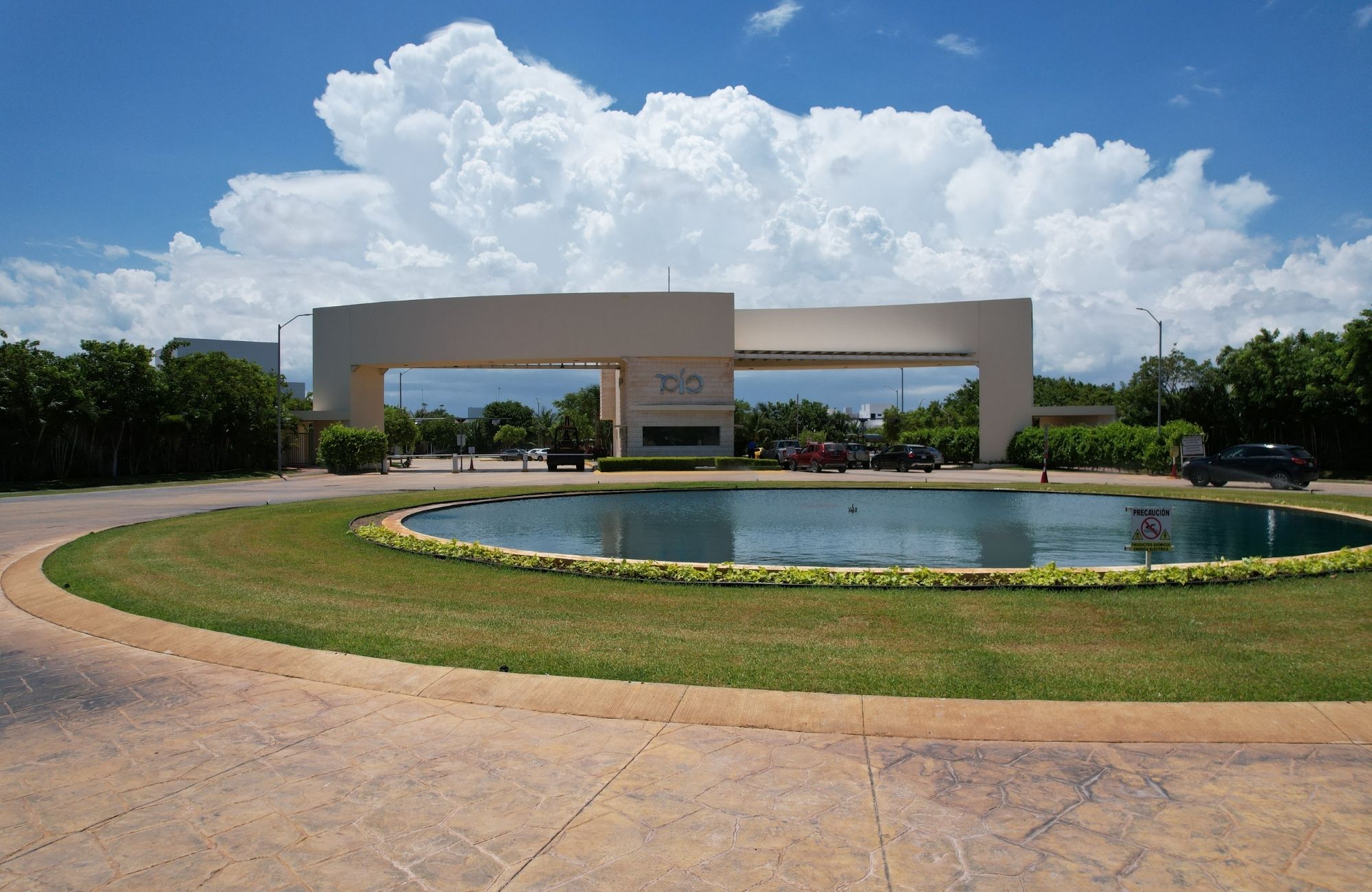 Luxury condominium, with resort-style amenities, for sale Cancun.