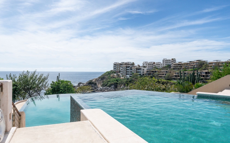Penthouse con vista al mar, club de playa, en venta, Cosmo Residences, Huatulco