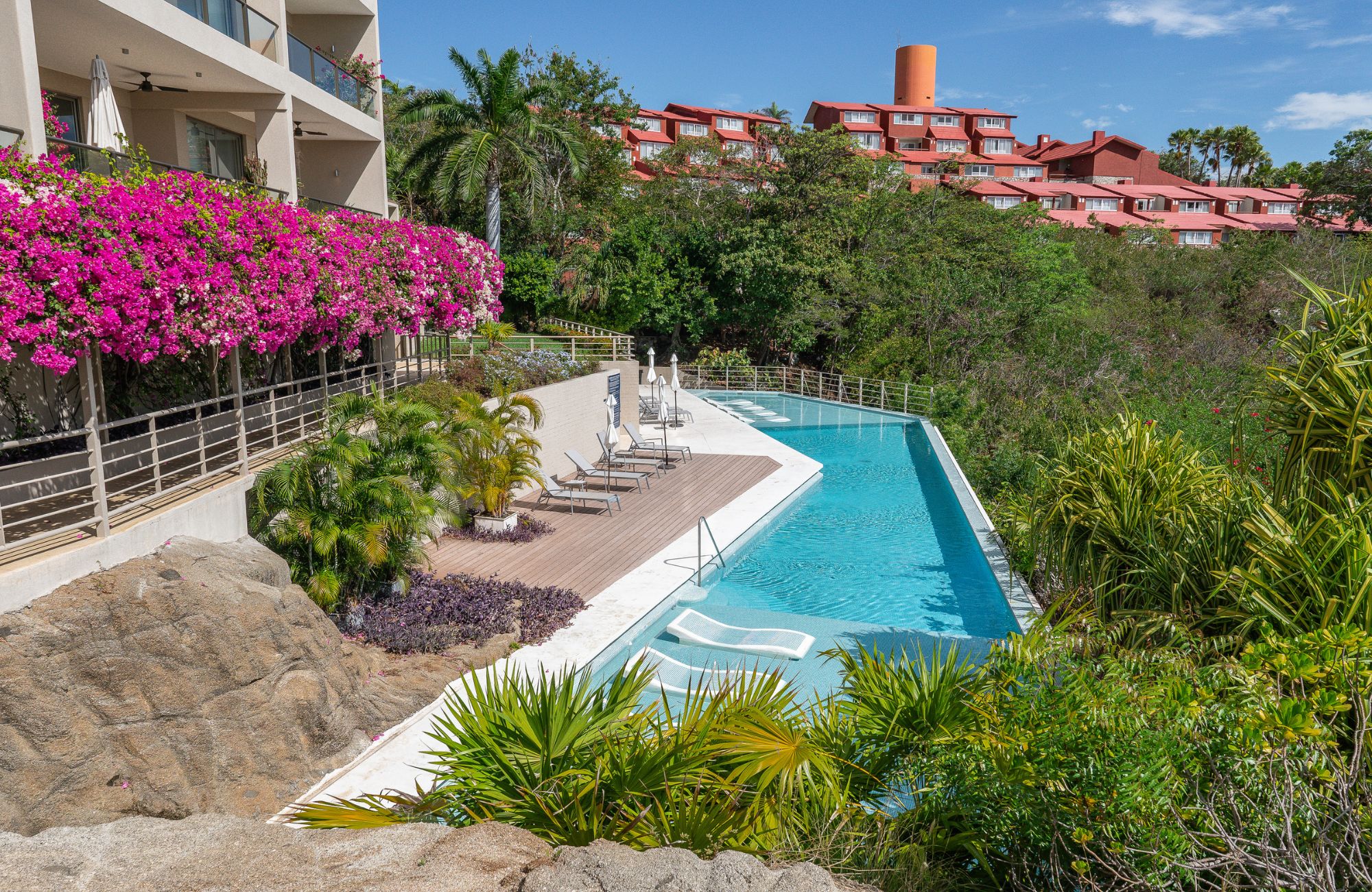 Penthouse con vista al mar, club de playa, en venta, Cosmo Residences, Huatulco