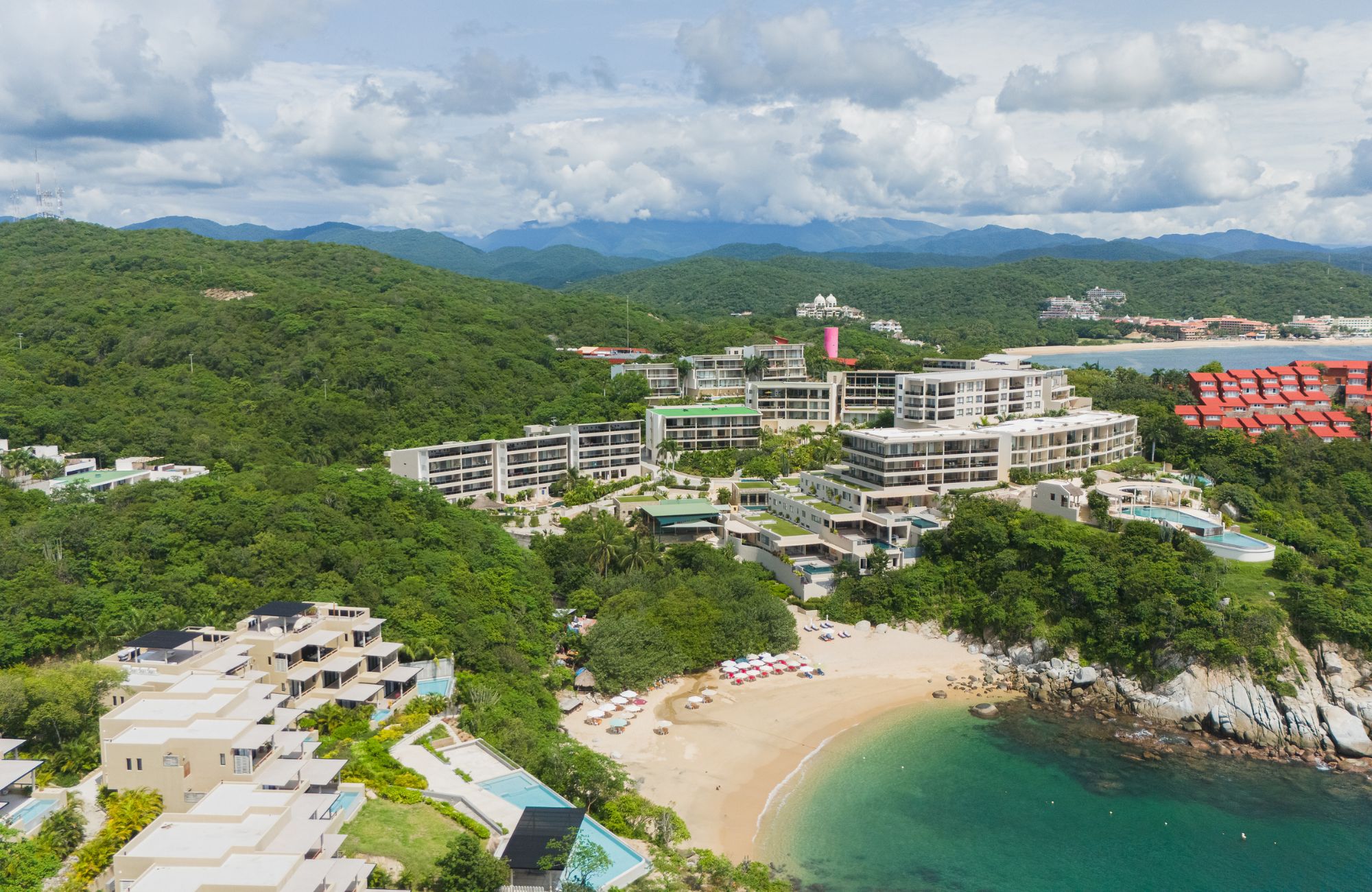 Penthouse con vista al mar, club de playa, en venta, Cosmo Residences, Huatulco